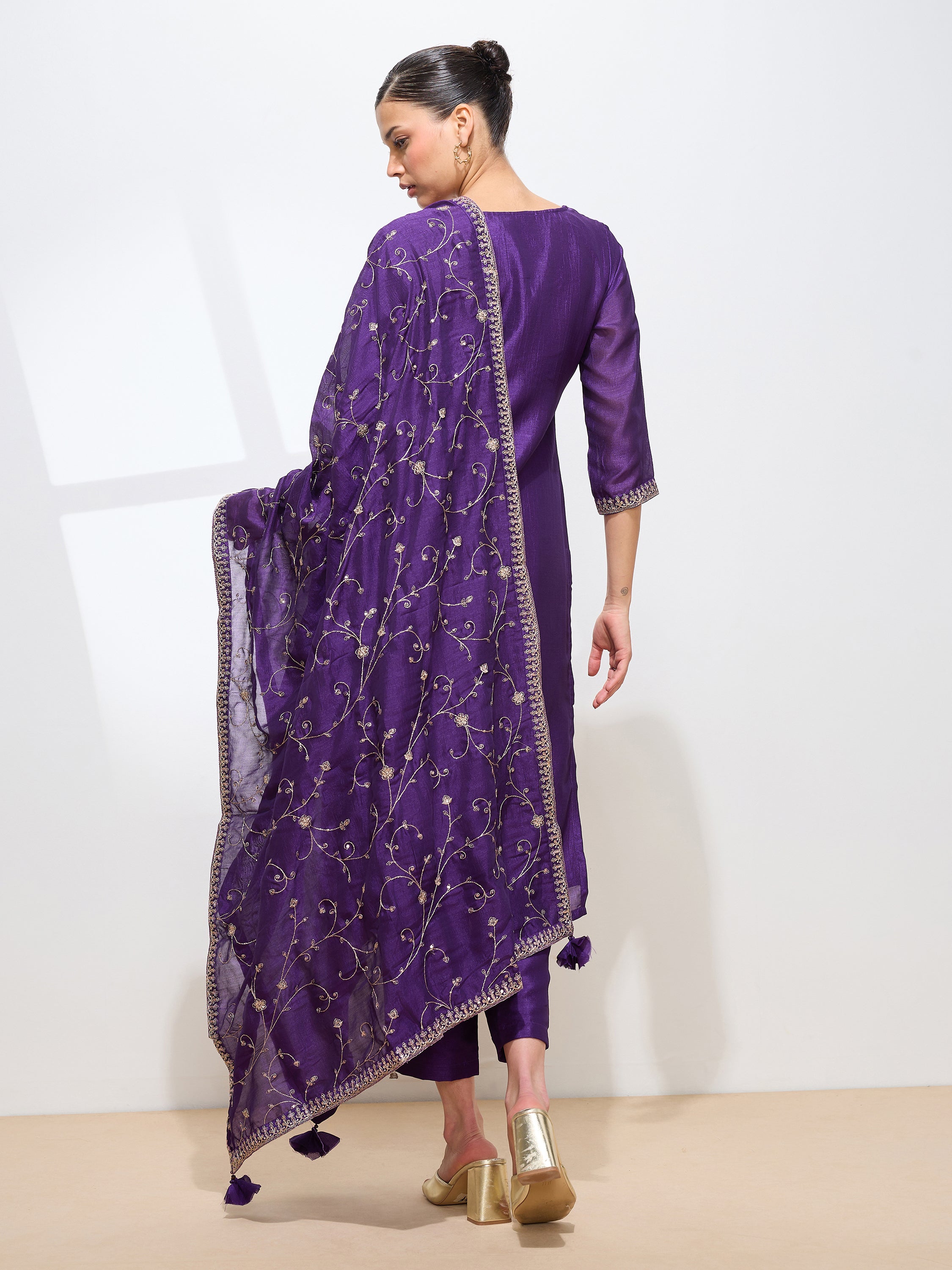 Women's Purple Silk Blend Embroidered Kurta set with dupatta