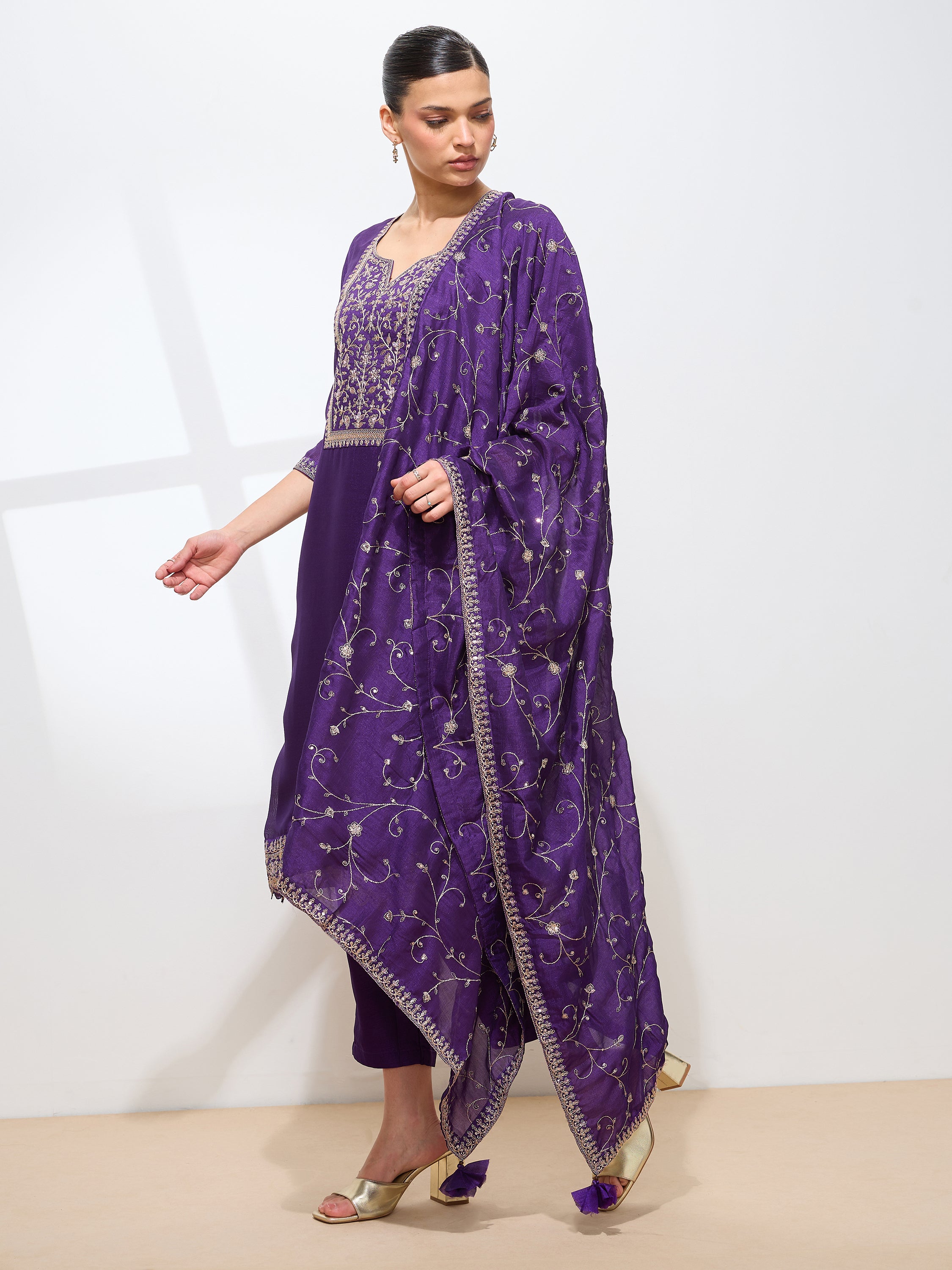 Women's Purple Silk Blend Embroidered Kurta set with dupatta