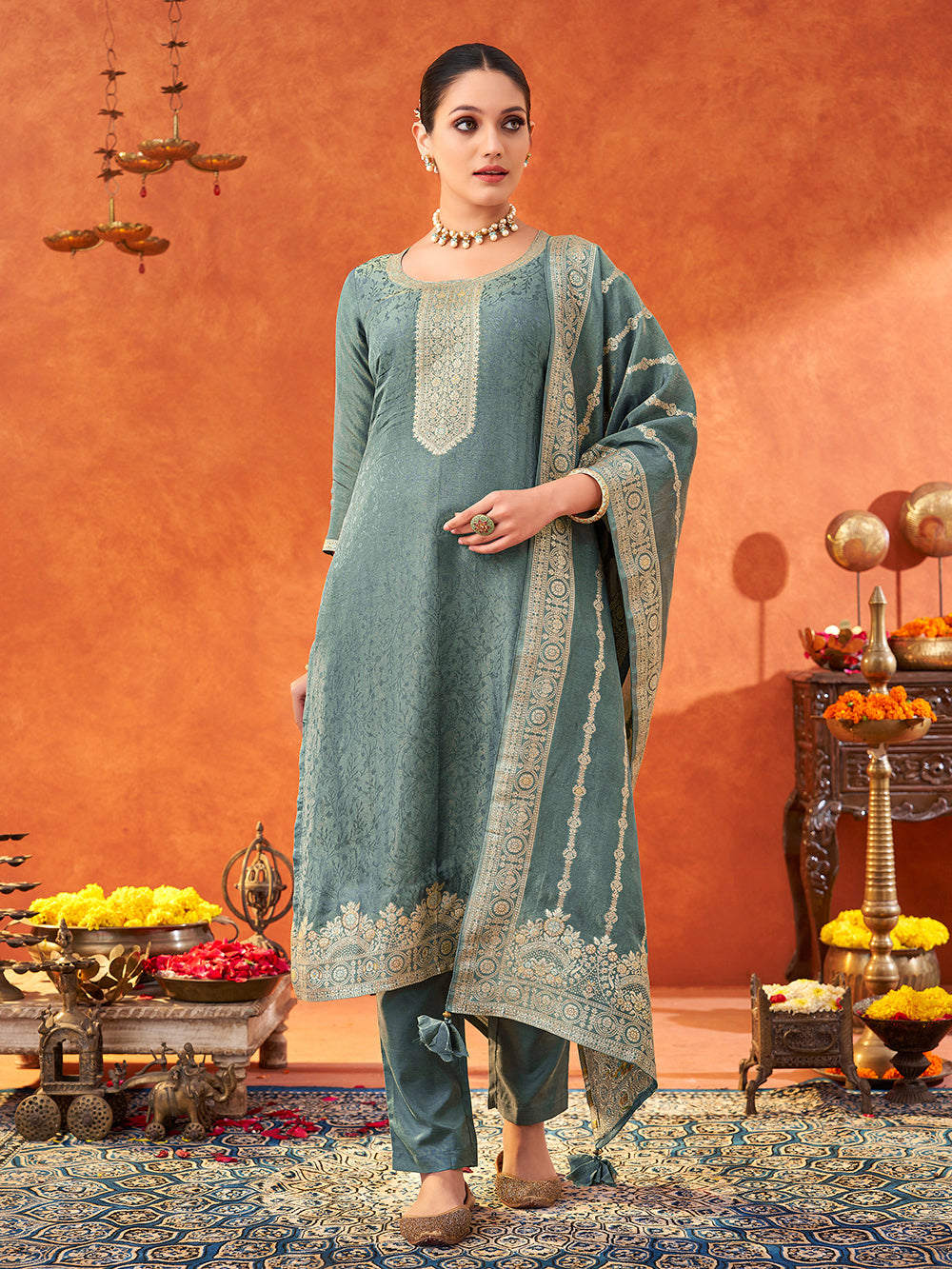 Women's Grey Pure Gold Tissue Silk Woven Jacquard Kurta set with dupatta
