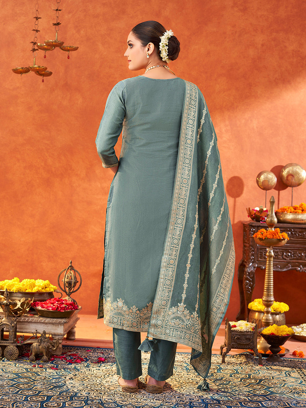 Women's Grey Pure Gold Tissue Silk Woven Jacquard Kurta set with dupatta