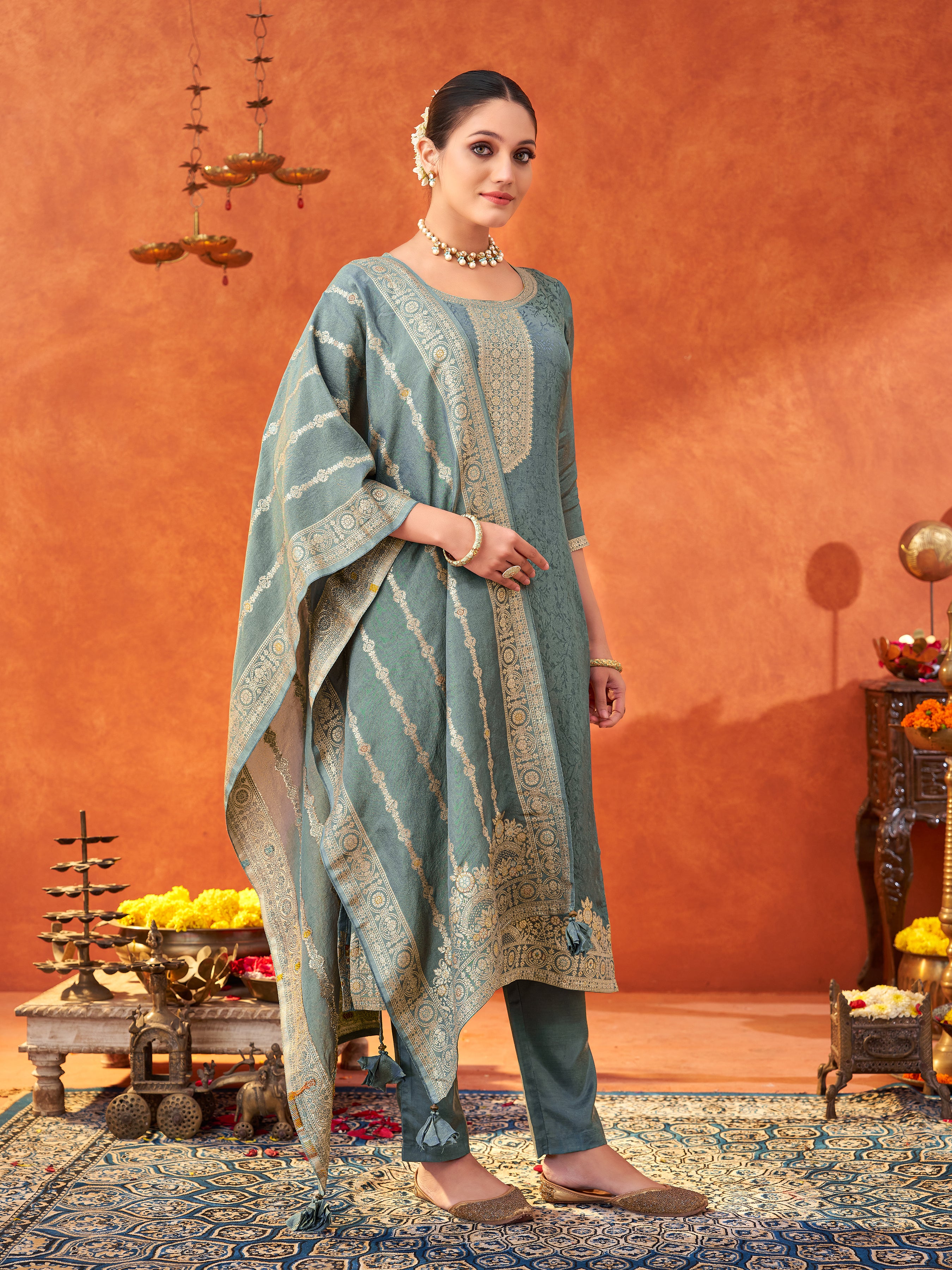 Women's Grey Pure Gold Tissue Silk Woven Jacquard Kurta set with dupatta