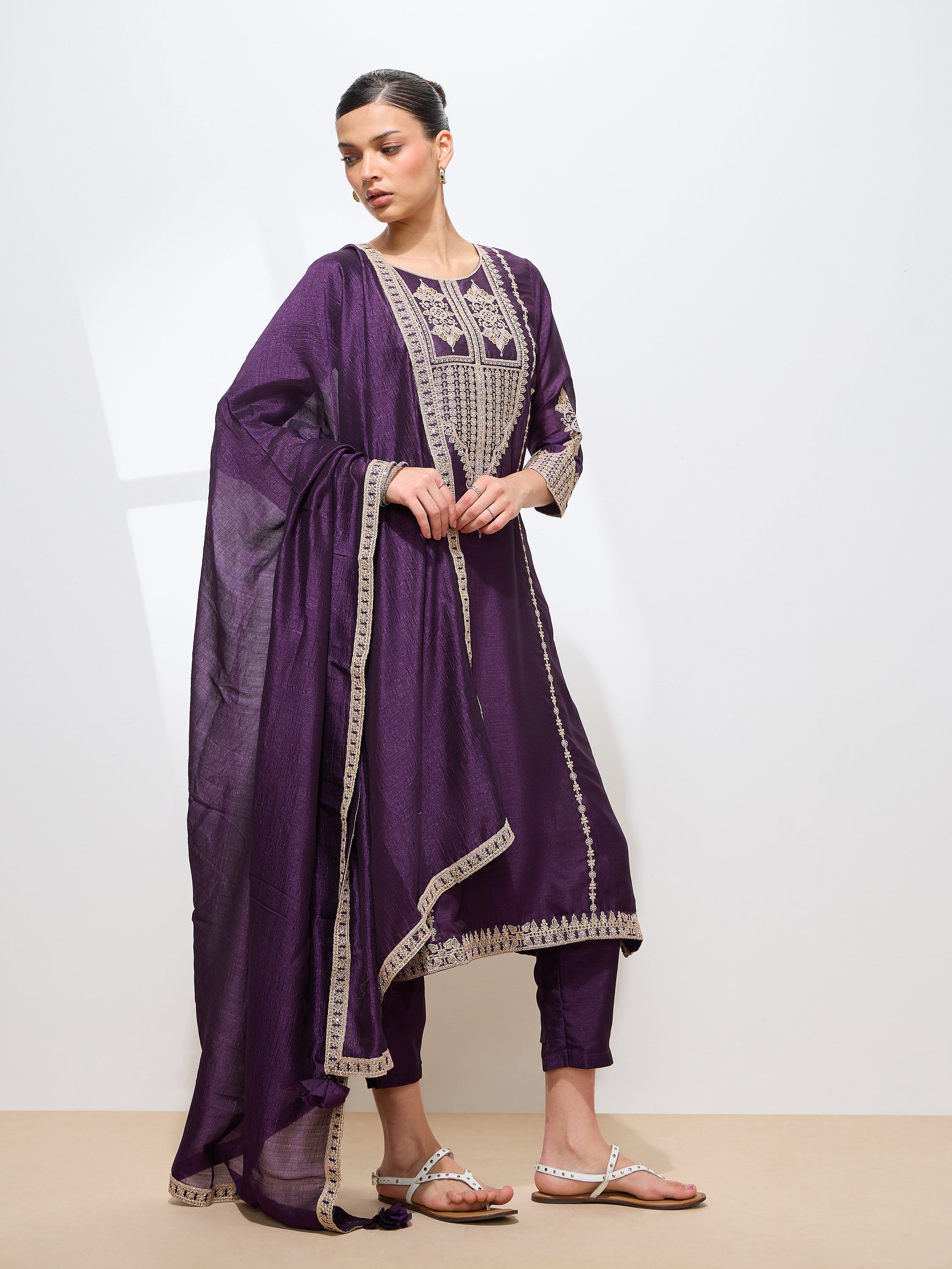 Women's Purple Silk Blend Embroidered Kurta set with dupatta