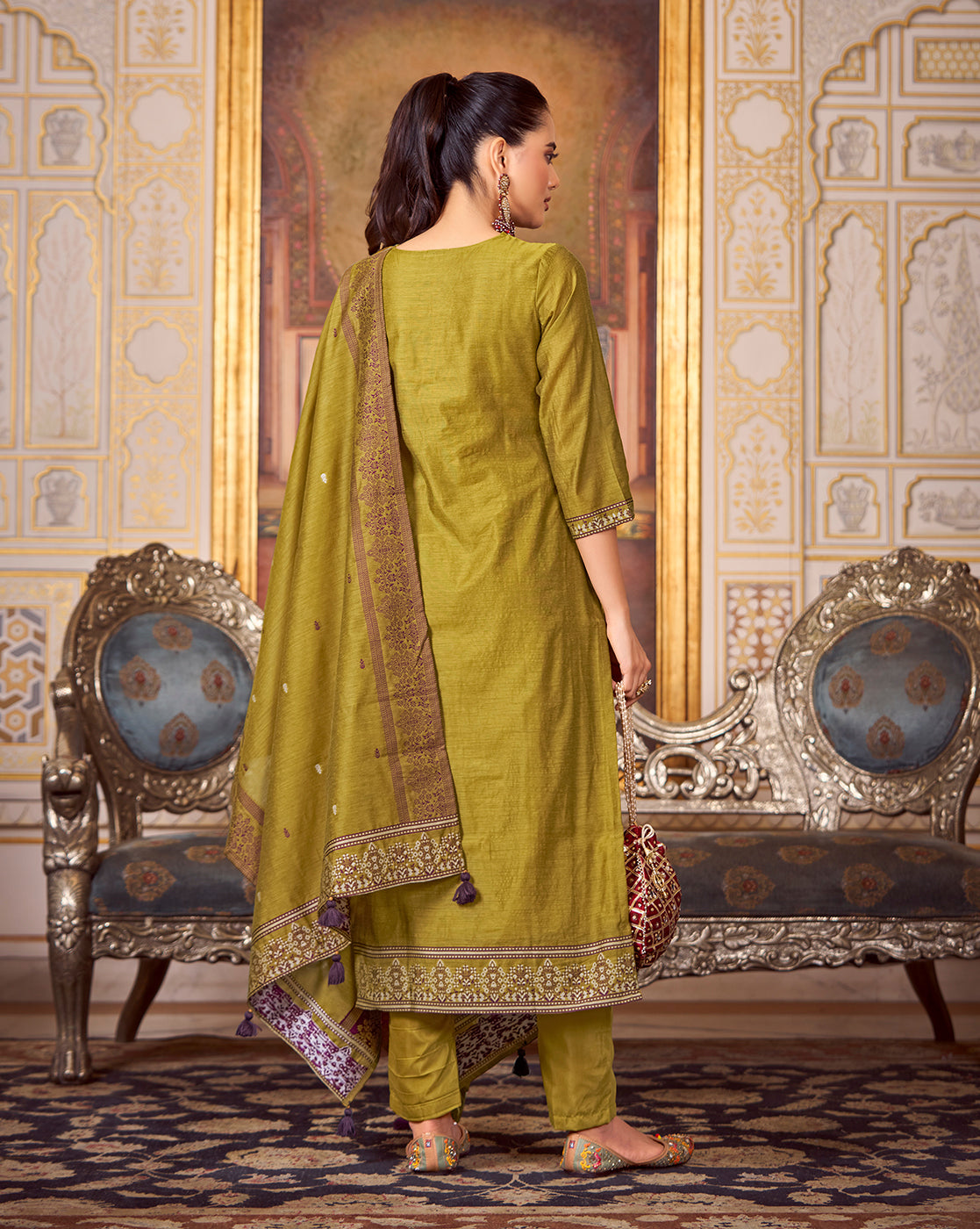 Women's Mustad Silk Blend Woven Design Kurta with Trouser & Woven Dupatta