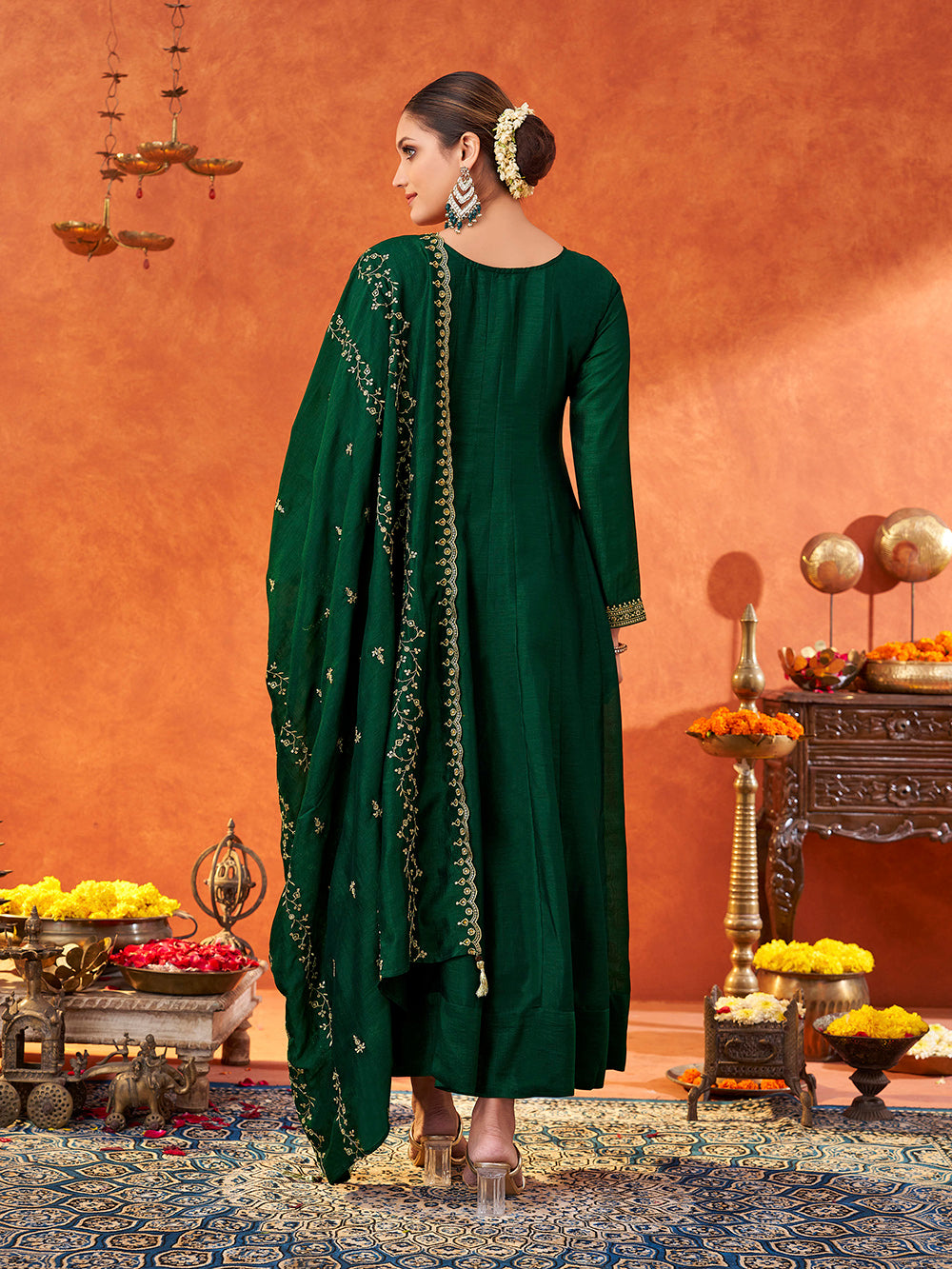 Women's Dark Green Silk Blend Sequence Embroidered Kurta and dupatta with scallop edge