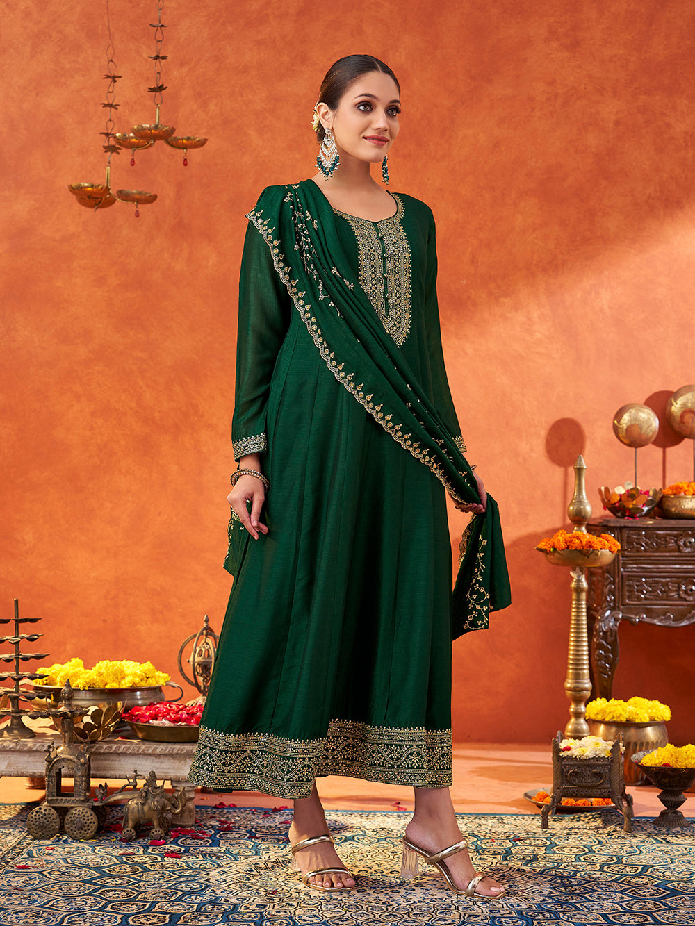 Women's Dark Green Silk Blend Sequence Embroidered Kurta and dupatta with scallop edge