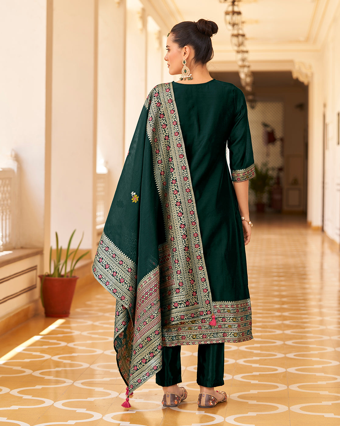 Women's Dark green Silk Blend Woven Design Kurta with Trouser & Woven Dupatta