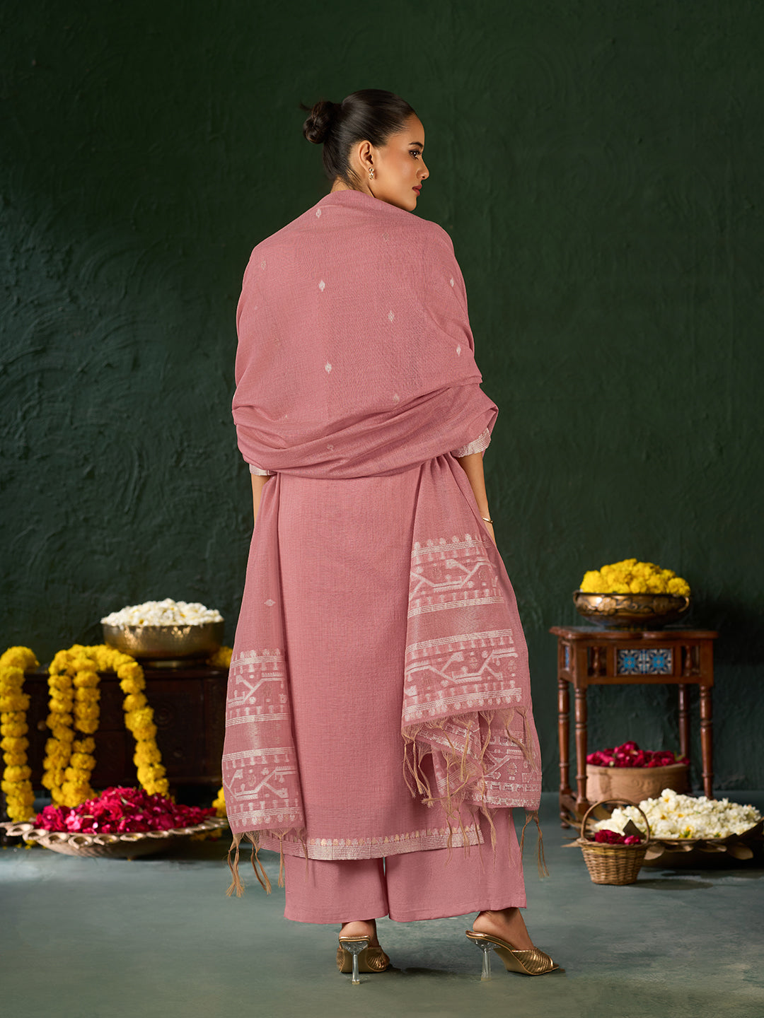 Women's Pink Silk Blend Jacquard Kurta set with dupatta