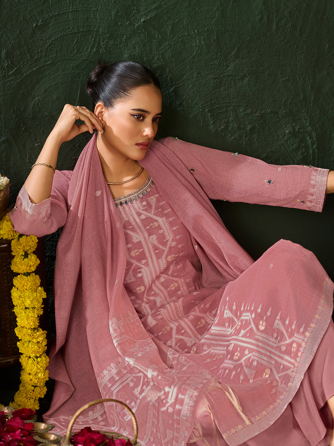 Women's Pink Silk Blend Jacquard Kurta set with dupatta