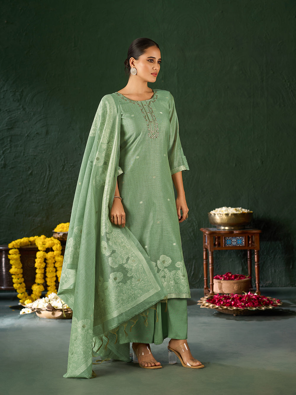 Women's Green Silk Blend Jacquard Kurta set with dupatta