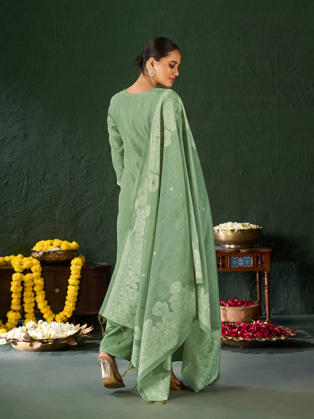Women's Green Silk Blend Jacquard Kurta set with dupatta