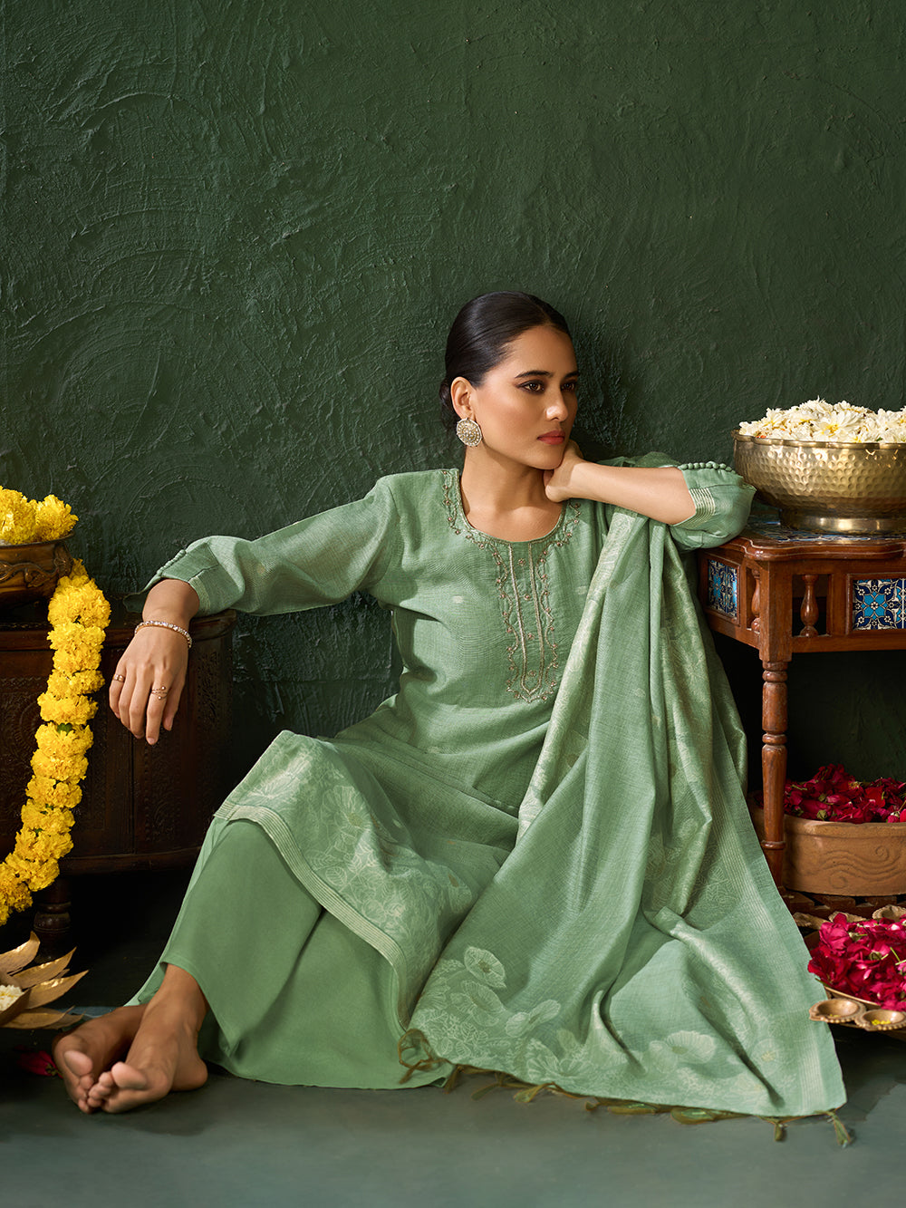 Women's Green Silk Blend Jacquard Kurta set with dupatta