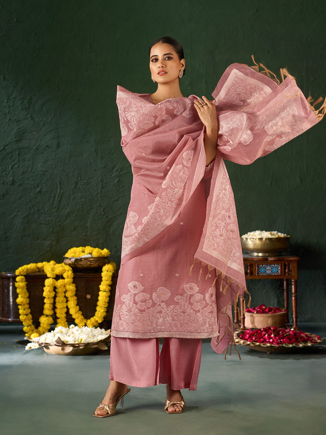 Women's Pink Silk Blend Jacquard Kurta set with dupatta