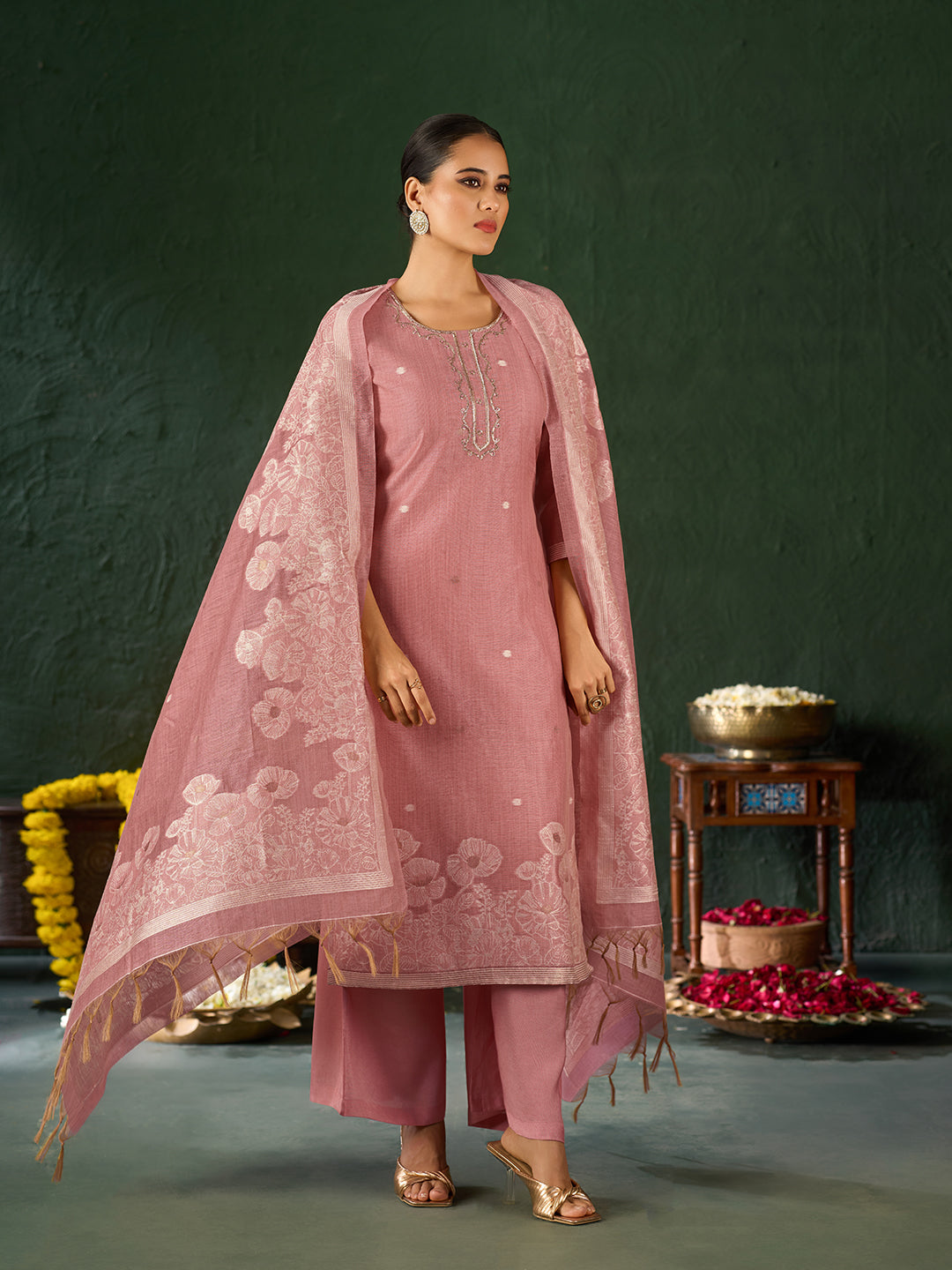 Women's Pink Silk Blend Jacquard Kurta set with dupatta