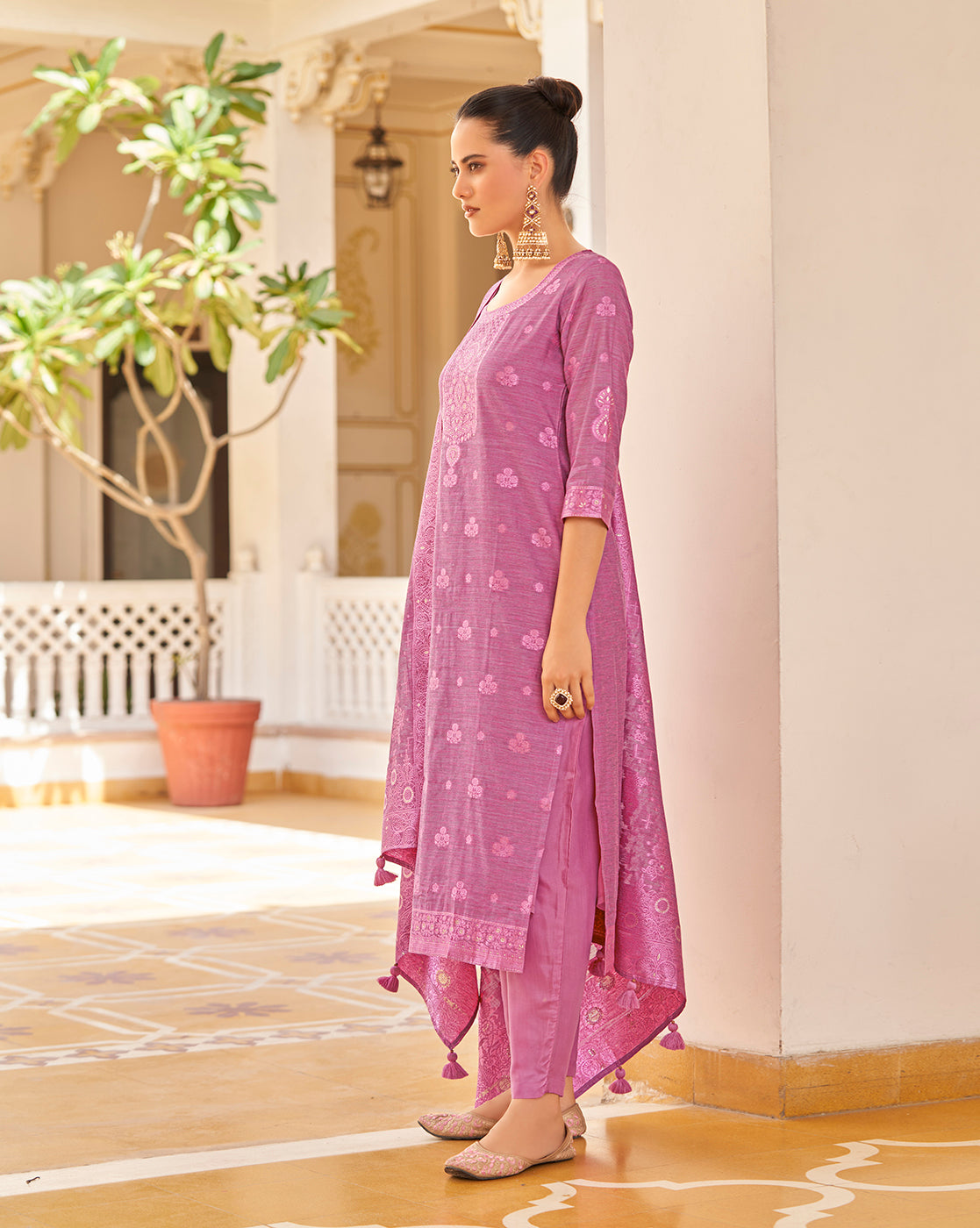 Women's Pink Silk Blend Woven Design Kurta with Trouser & Woven Dupatta
