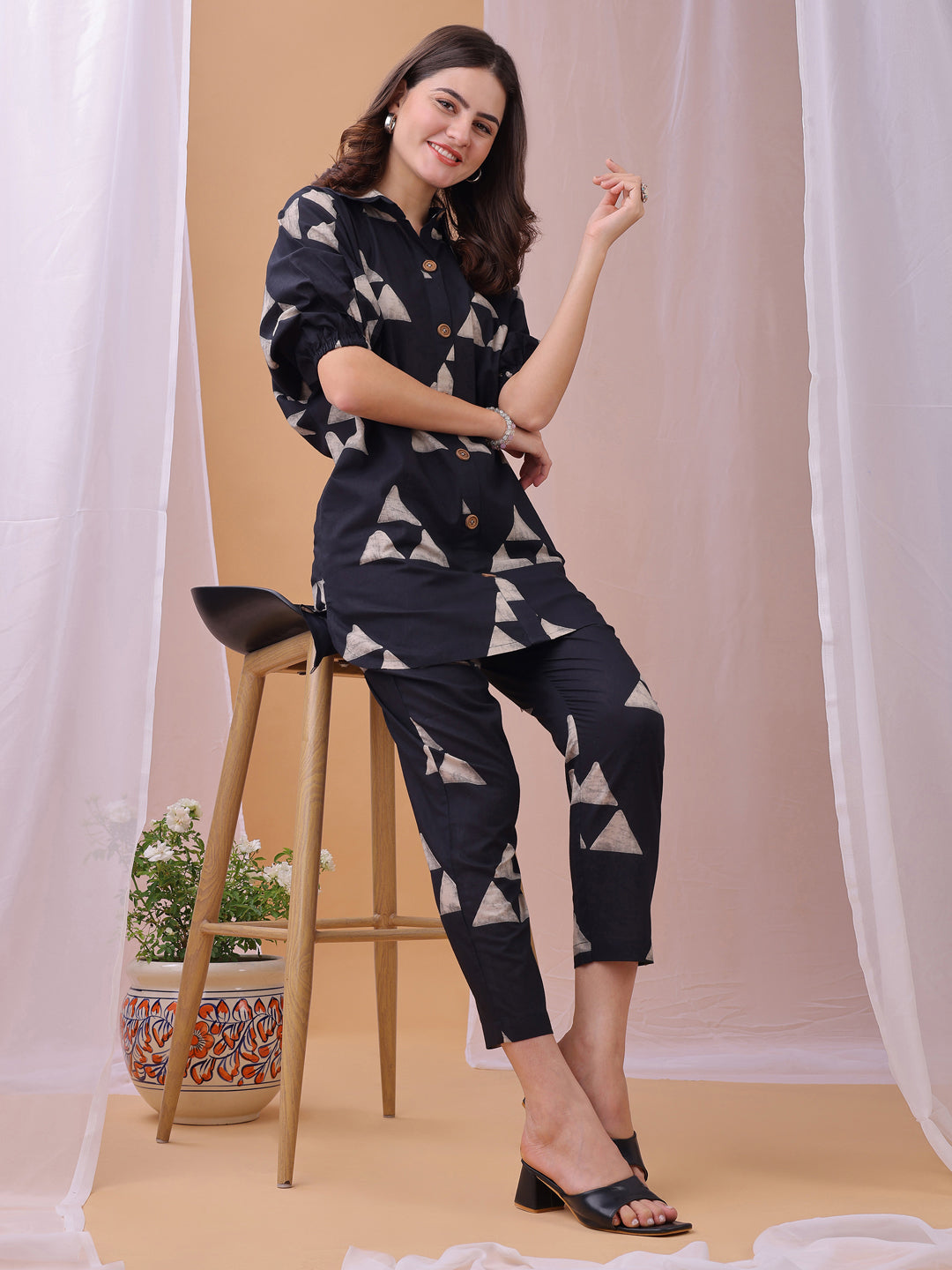 Black Gemoetric Printed Pure Cambric Cotton Co-ords set