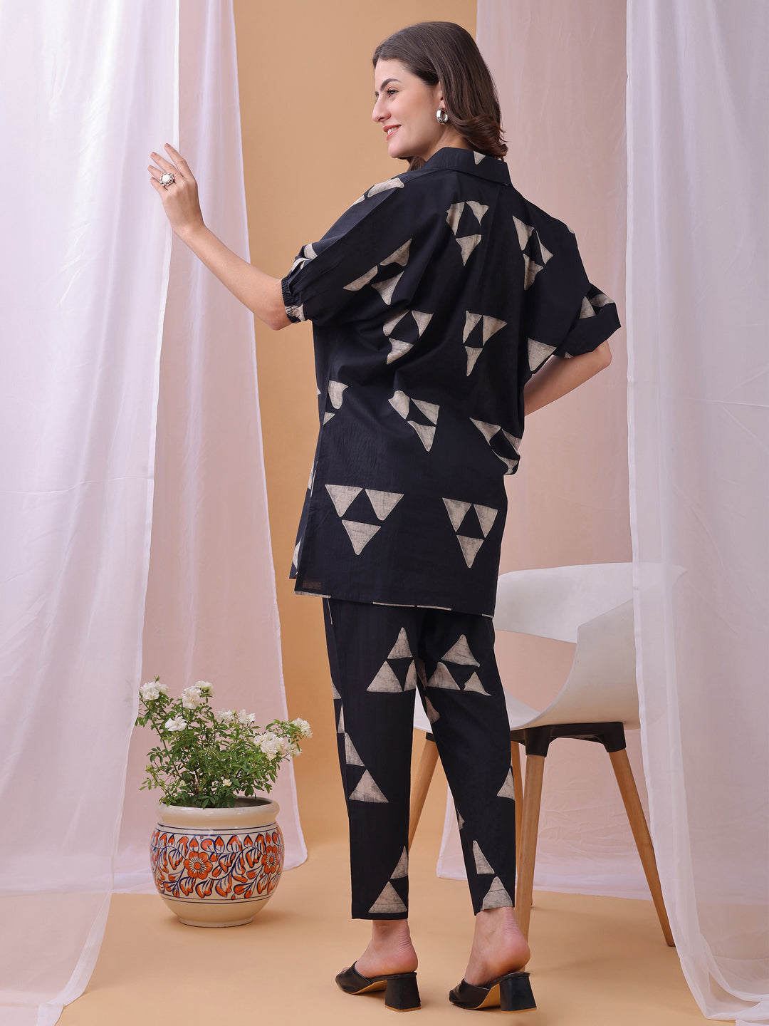 Black Gemoetric Printed Pure Cambric Cotton Co-ords set