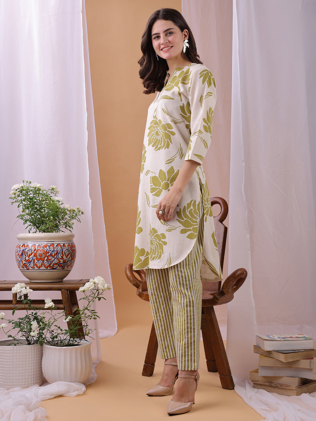 Parrot Green Floral Printed Pure Cambric Cotton Co-ords set