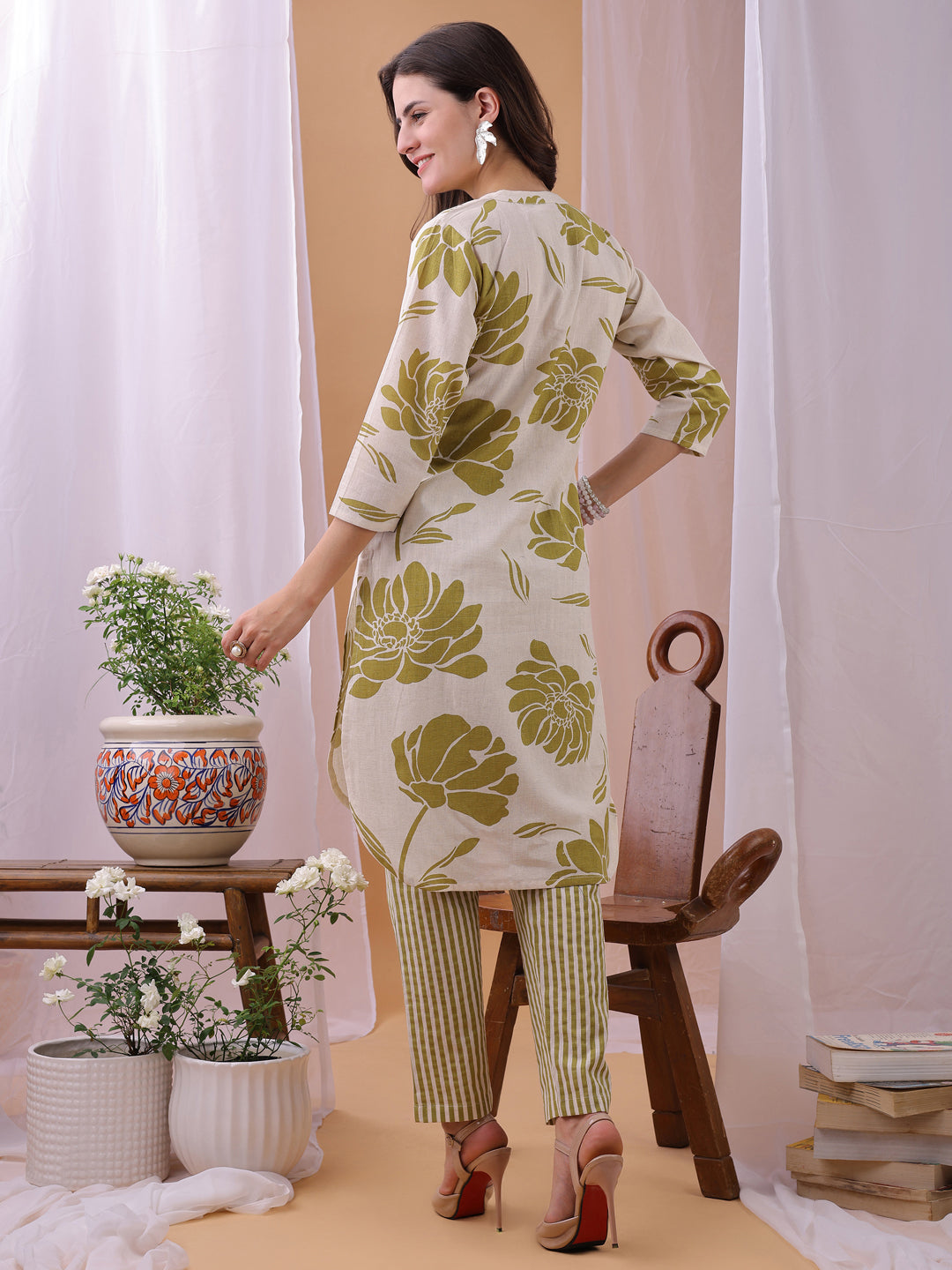 Parrot Green Floral Printed Pure Cambric Cotton Co-ords set
