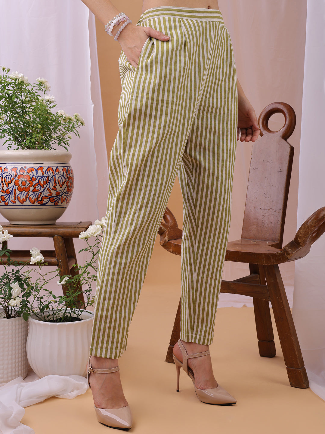 Parrot Green Floral Printed Pure Cambric Cotton Co-ords set