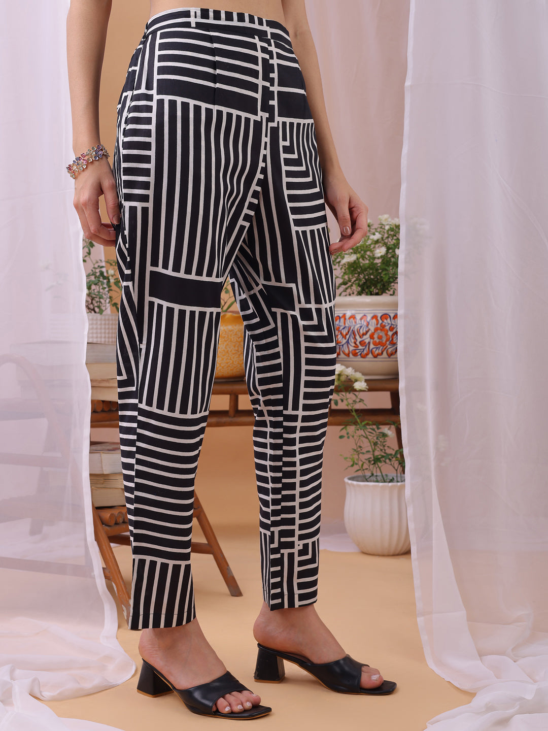 Black Pure Cambric Cotton Printed Gemoetric Co-ords set
