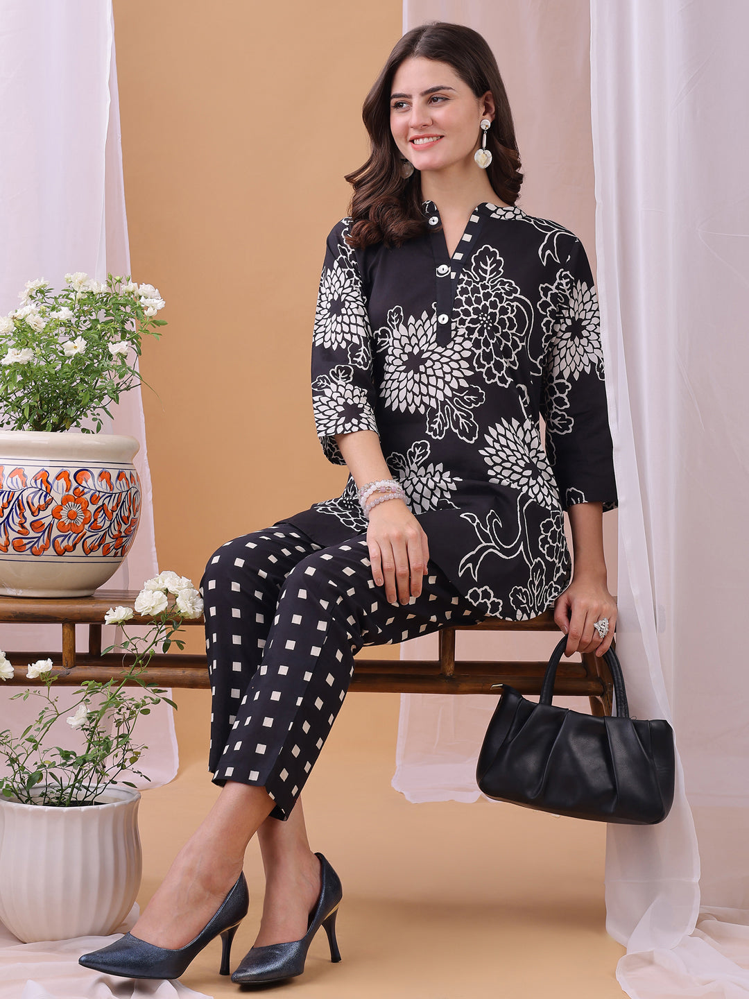 Black&White Floral Printed Pure Cambric Cotton Co-ords set