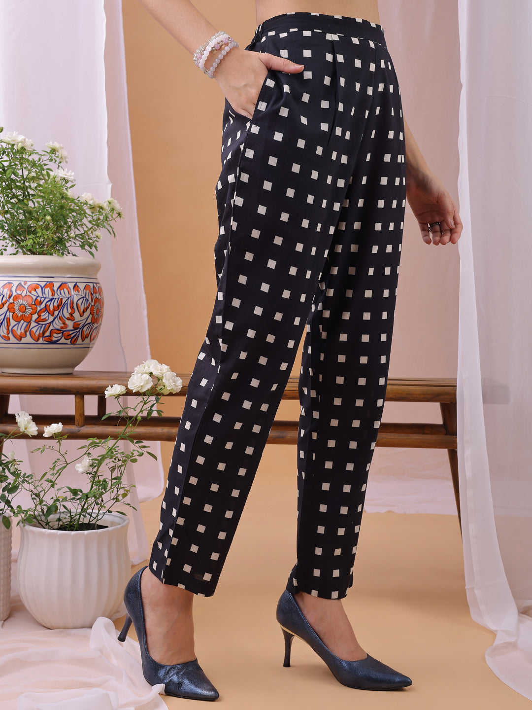 Black&White Floral Printed Pure Cambric Cotton Co-ords set
