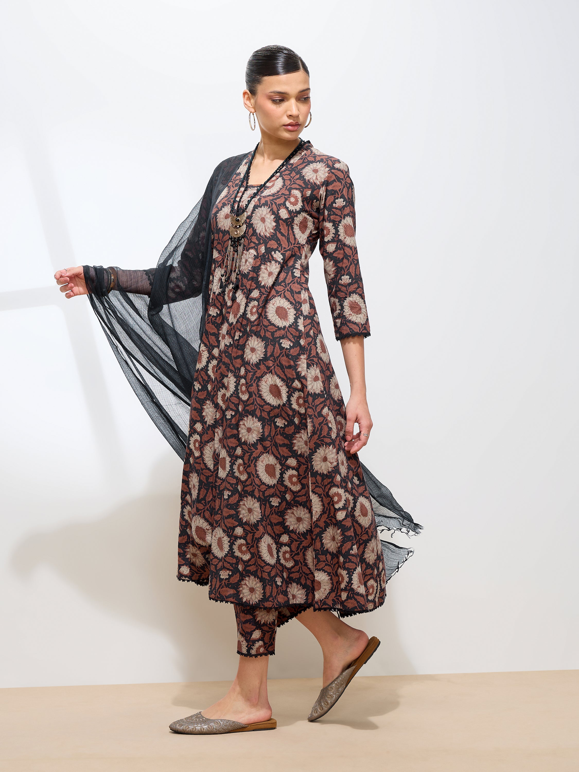 Graceful Black Floral Printed Cotton Kurta set