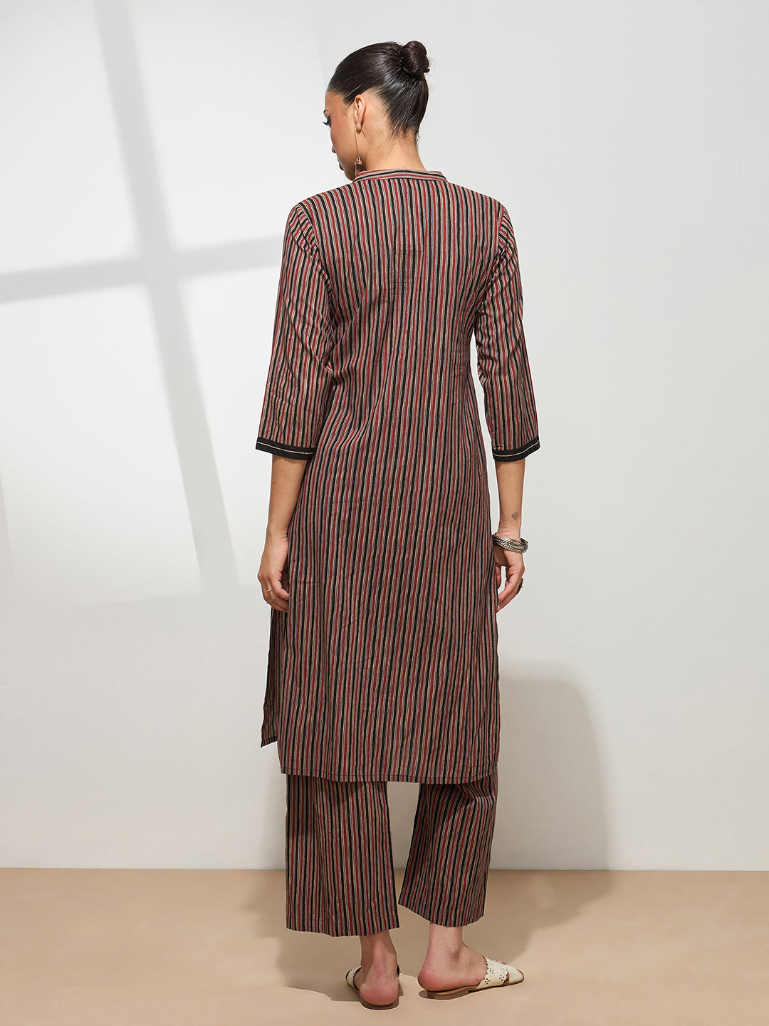 Black Pure Cambric Cotton Printed Striped Straight Kurta Kurta with Pant