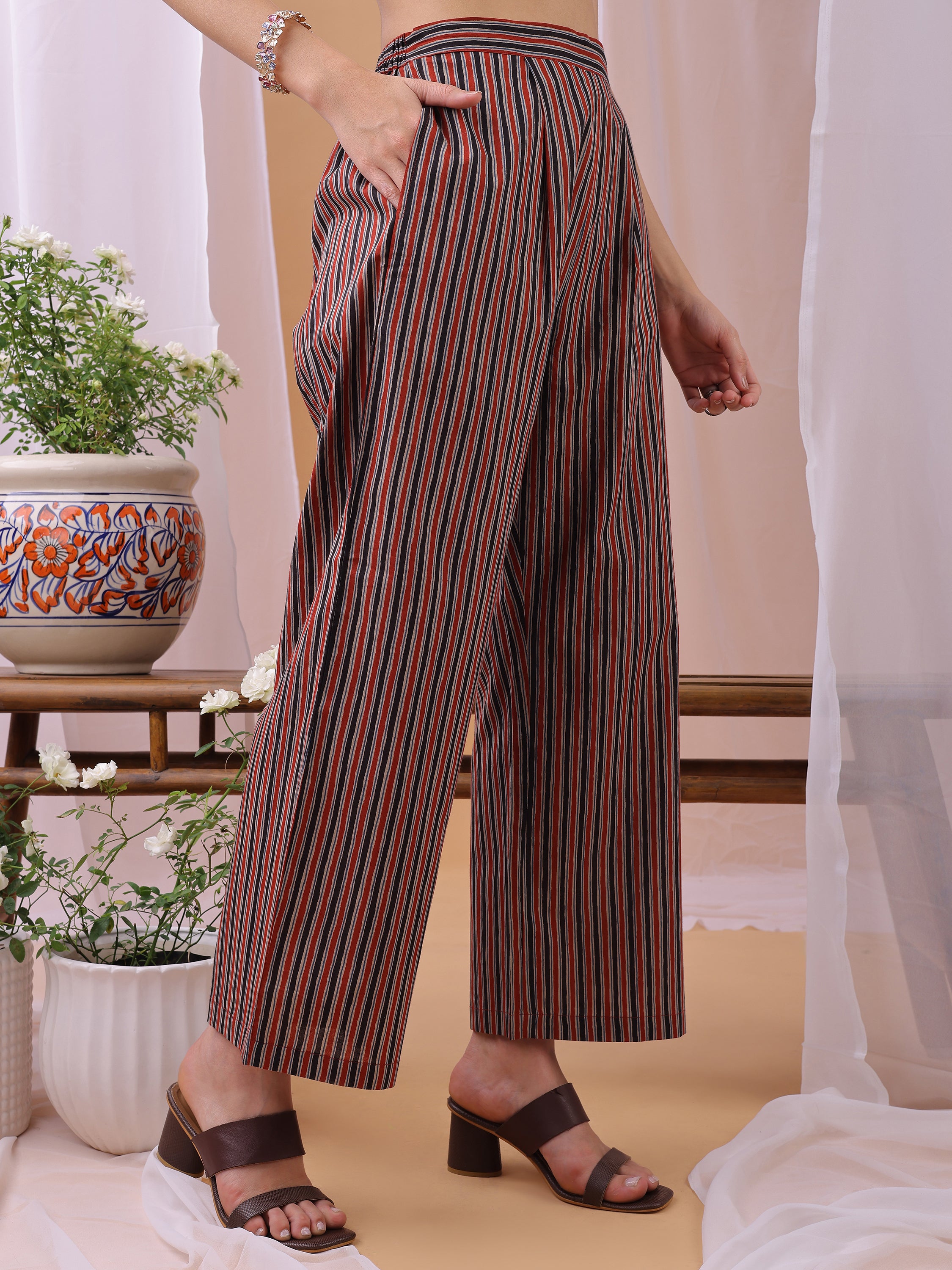 Black Pure Cambric Cotton Printed Striped Straight Kurta Kurta with Pant