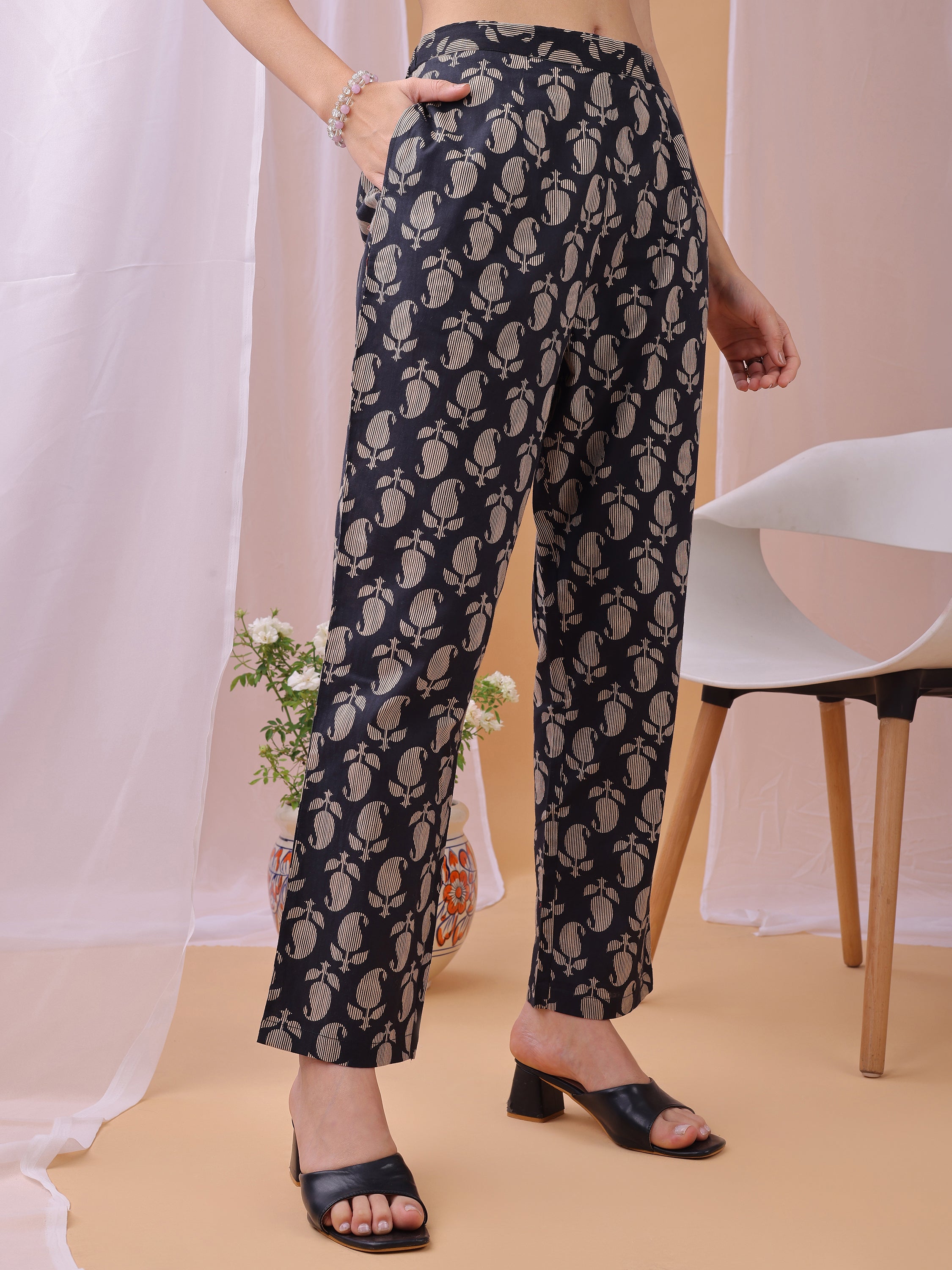 Black Pure Cambric Cotton Printed Gemoetric Straight Kurta Kurta with Pant