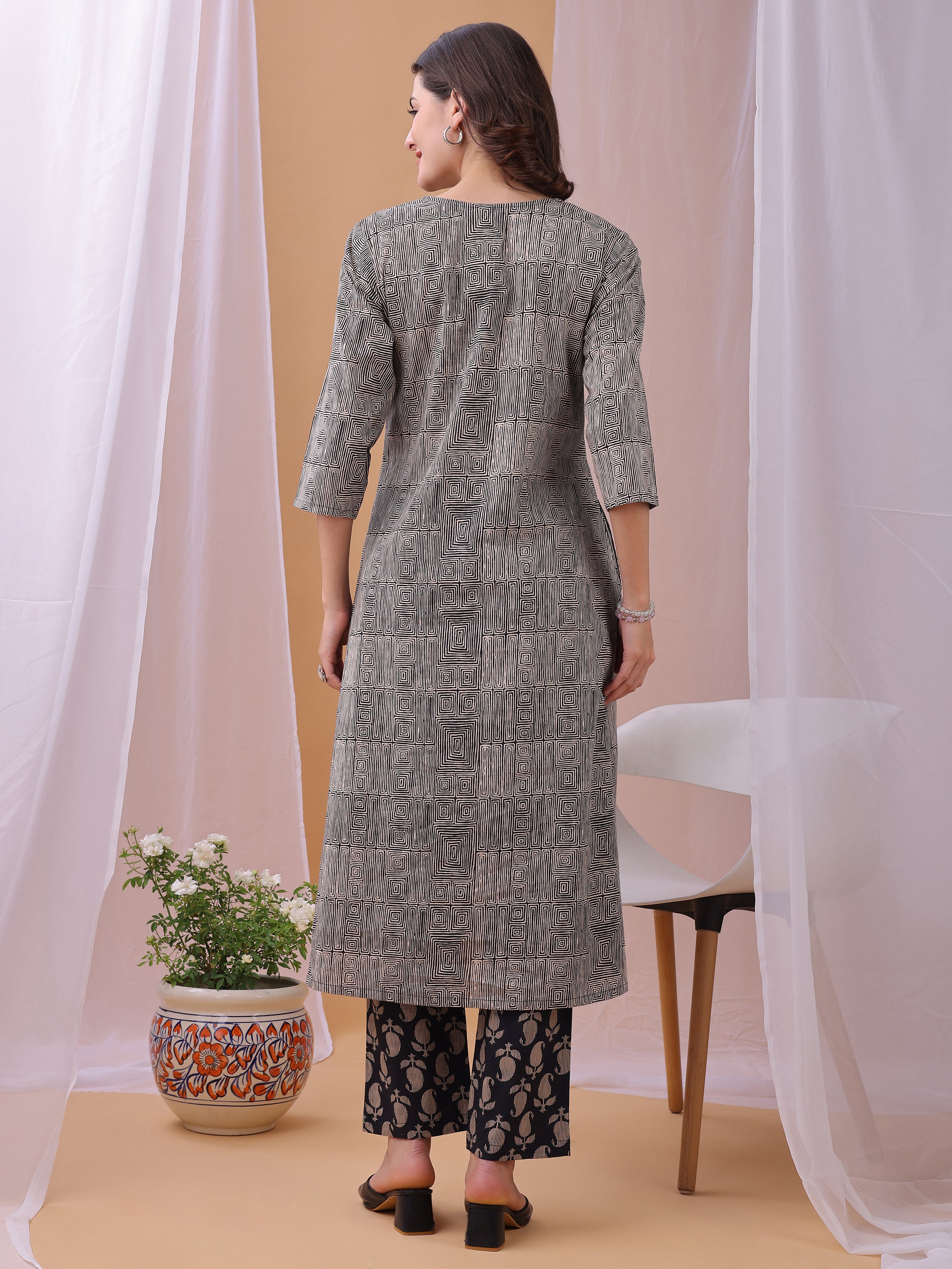 Black Pure Cambric Cotton Printed Gemoetric Straight Kurta Kurta with Pant