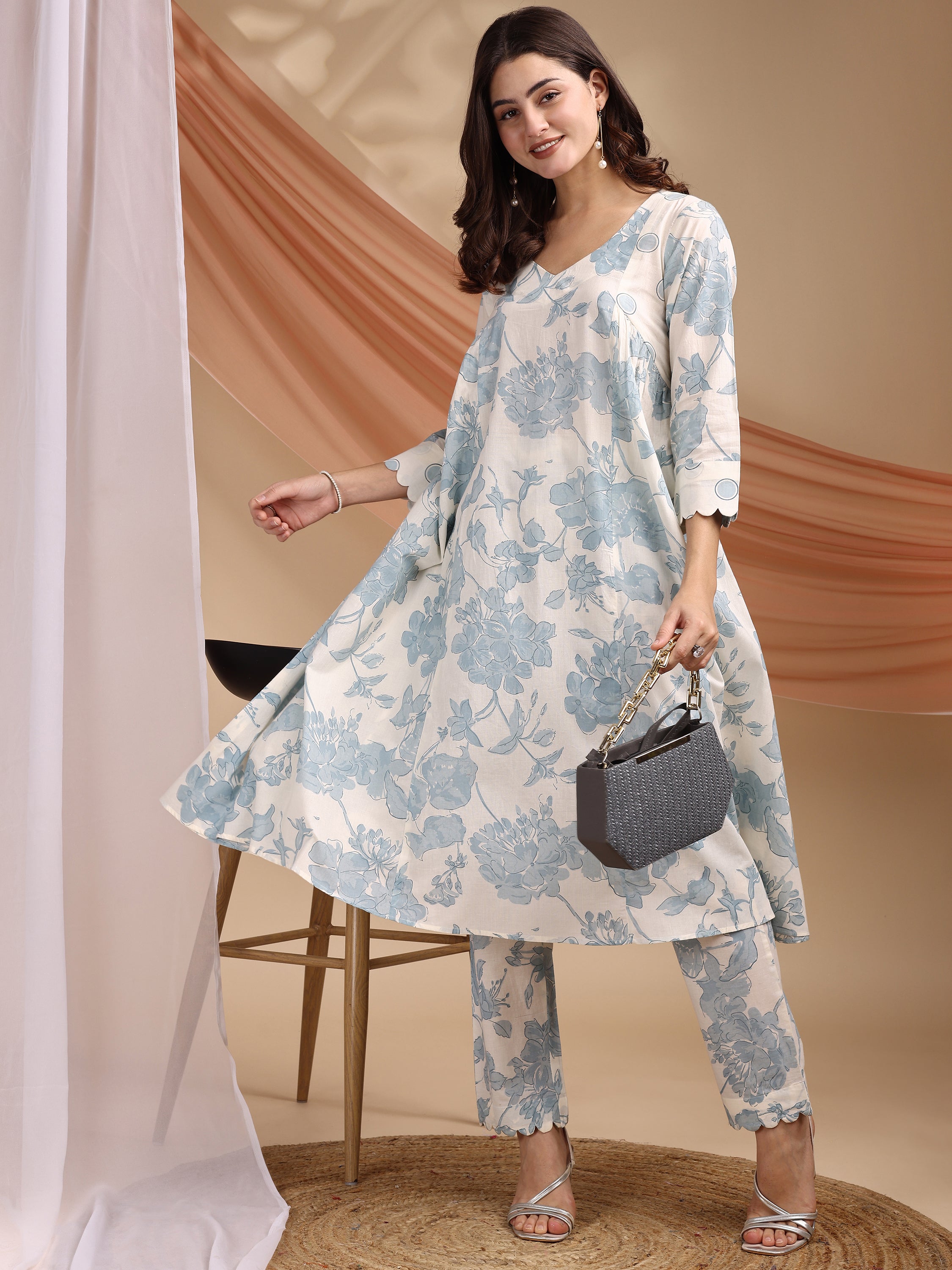 Blue Pure Cambric Cotton Printed Floral Straight Kurta Kurta with Pant