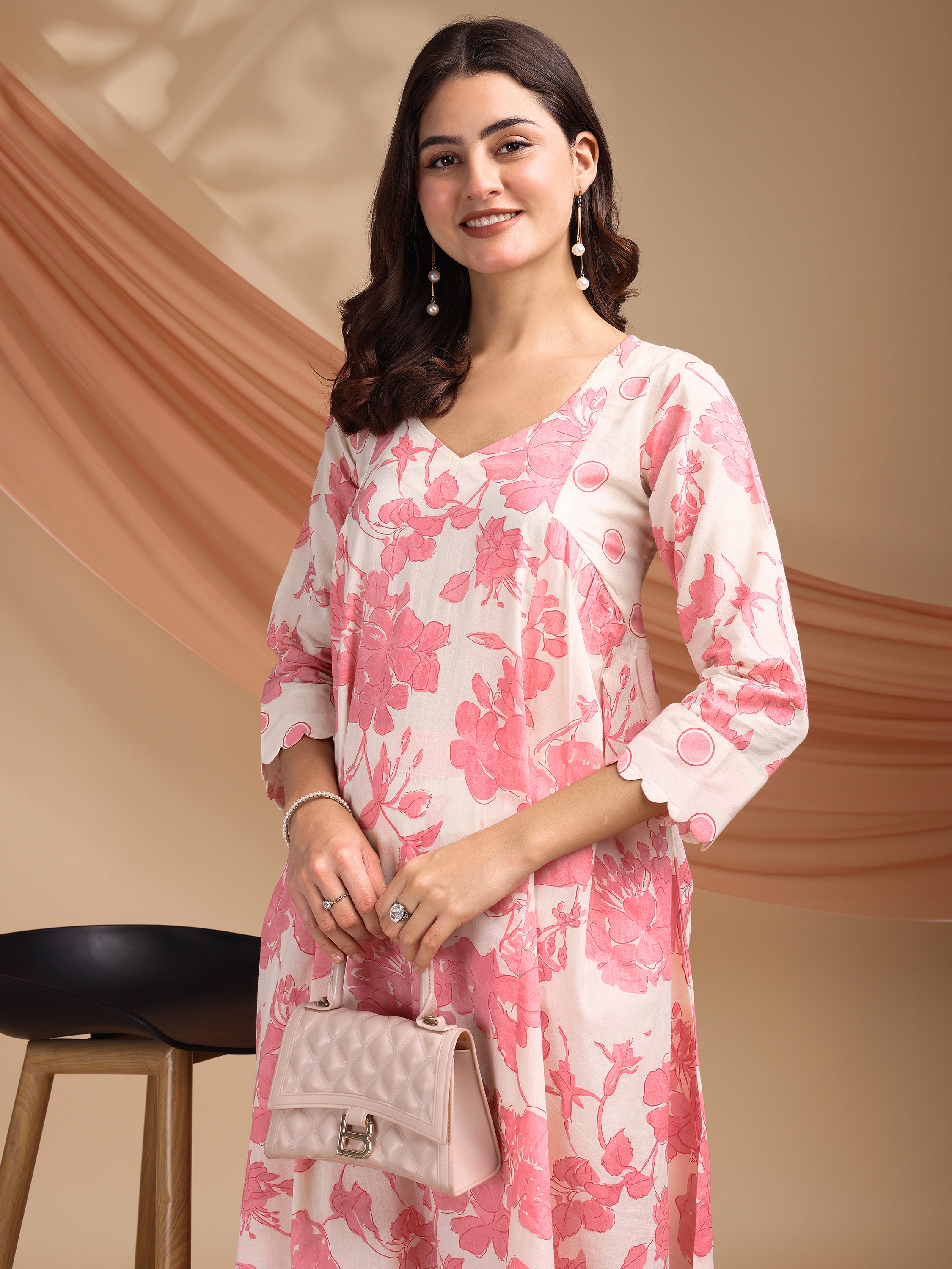 Pink Pure Cambric Cotton Printed Floral Straight Kurta Kurta with Pant