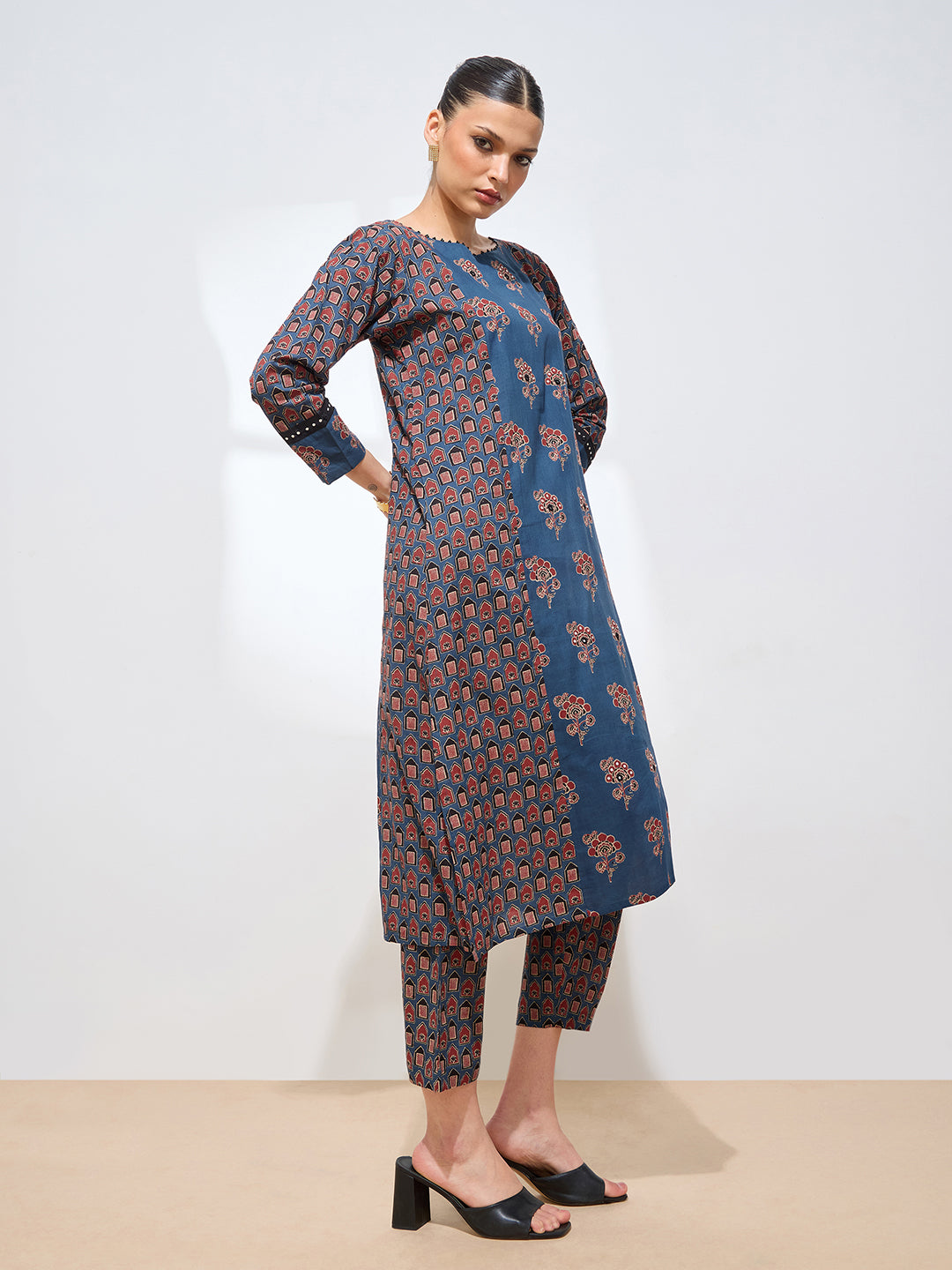 Classic Blue Cotton Handwork Floral Straight Kurta Kurta with Pant