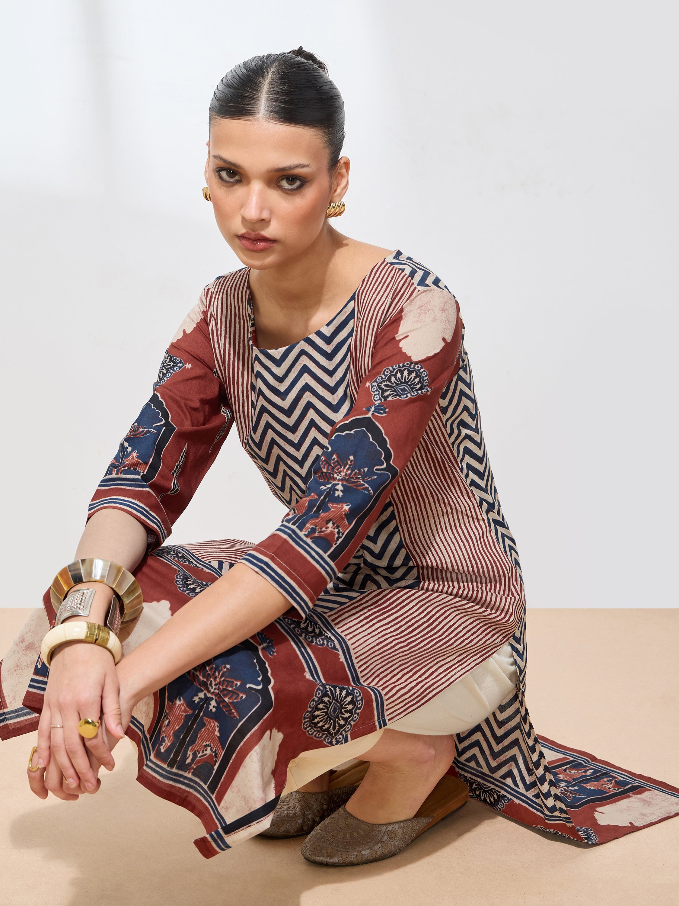 Graceful Blue Geometric Printed Cotton Kurta