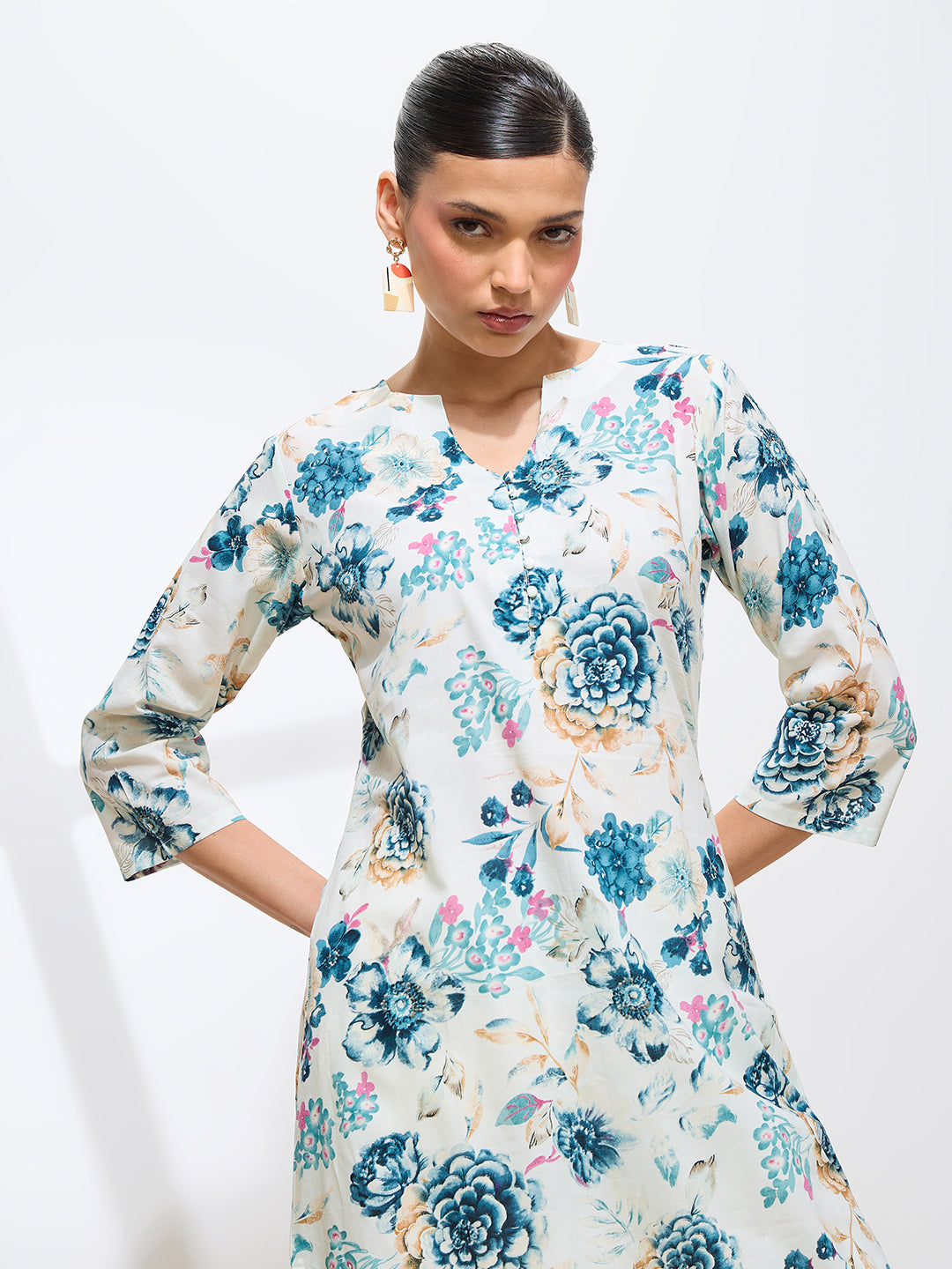 Graceful Blue Printed Floral Cotton Kurta