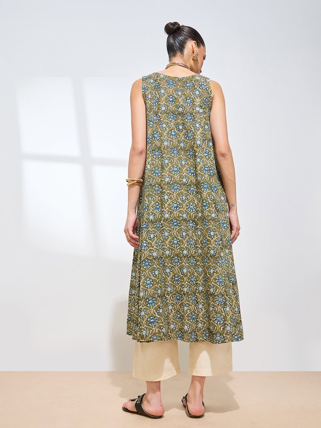 Women’s Floral Green Printed Pure Cotton A-Line Kurta || Sleevless Flared Kurta for Women|| Festive wear Kurta || Long Kurta For Women