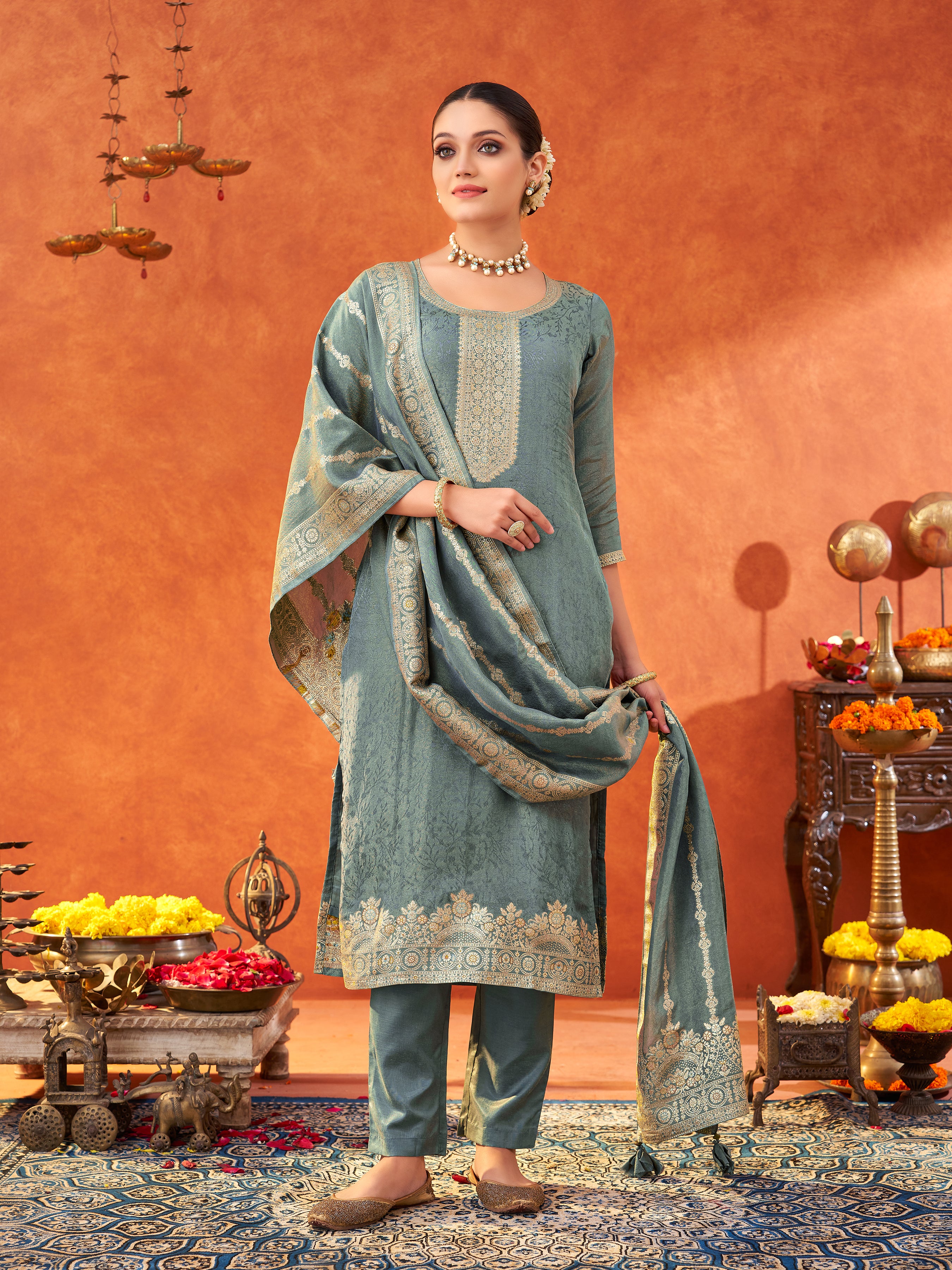 Women's Grey Pure Gold Tissue Silk Woven Jacquard Kurta set with dupatta