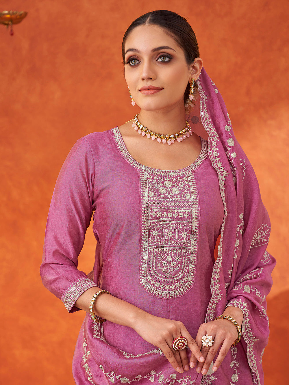 Women's Pink Silk Blend Sequence Embroidered Kurta set with dupatta with scallop edge