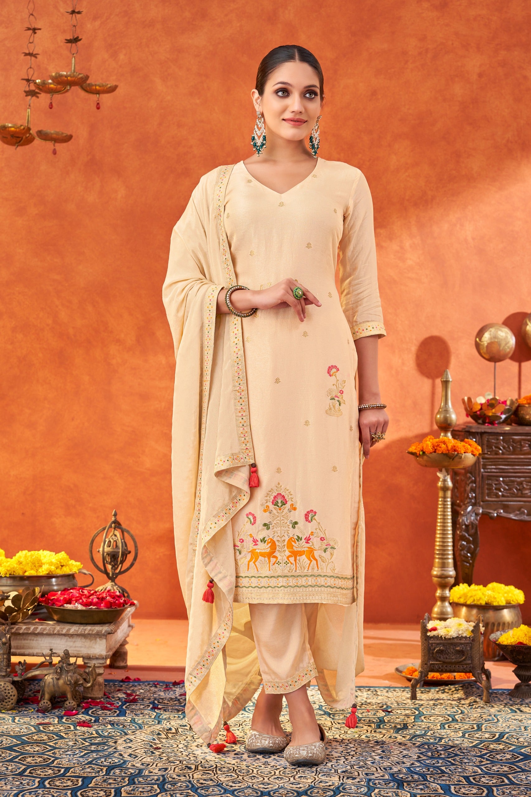 Women's Cream Pure Dola Silk Woven Jacquard Kurta set with dupatta