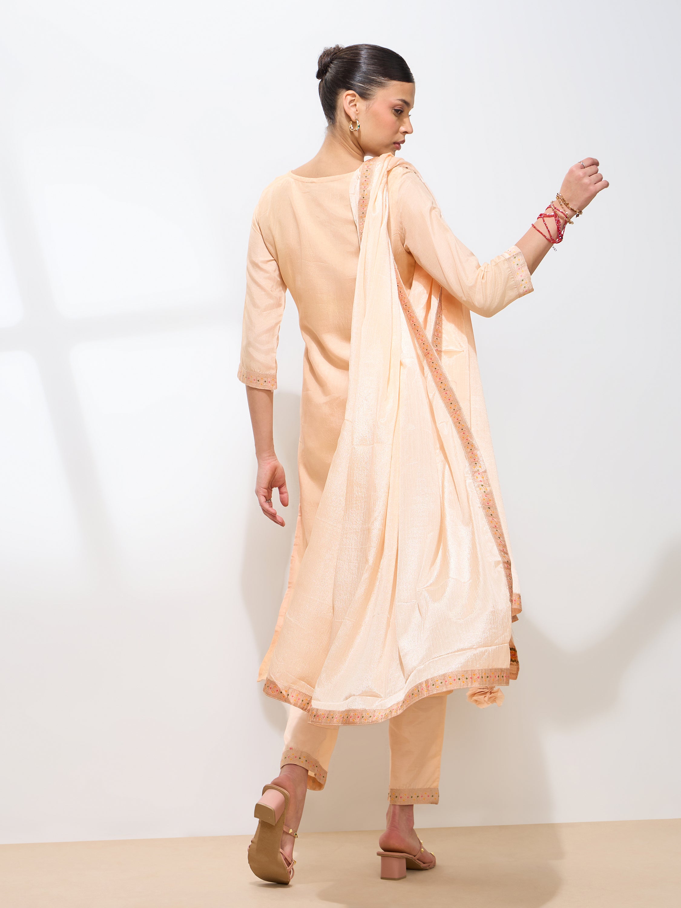 Women's Cream Pure Dola Silk Woven Jacquard Kurta set with dupatta