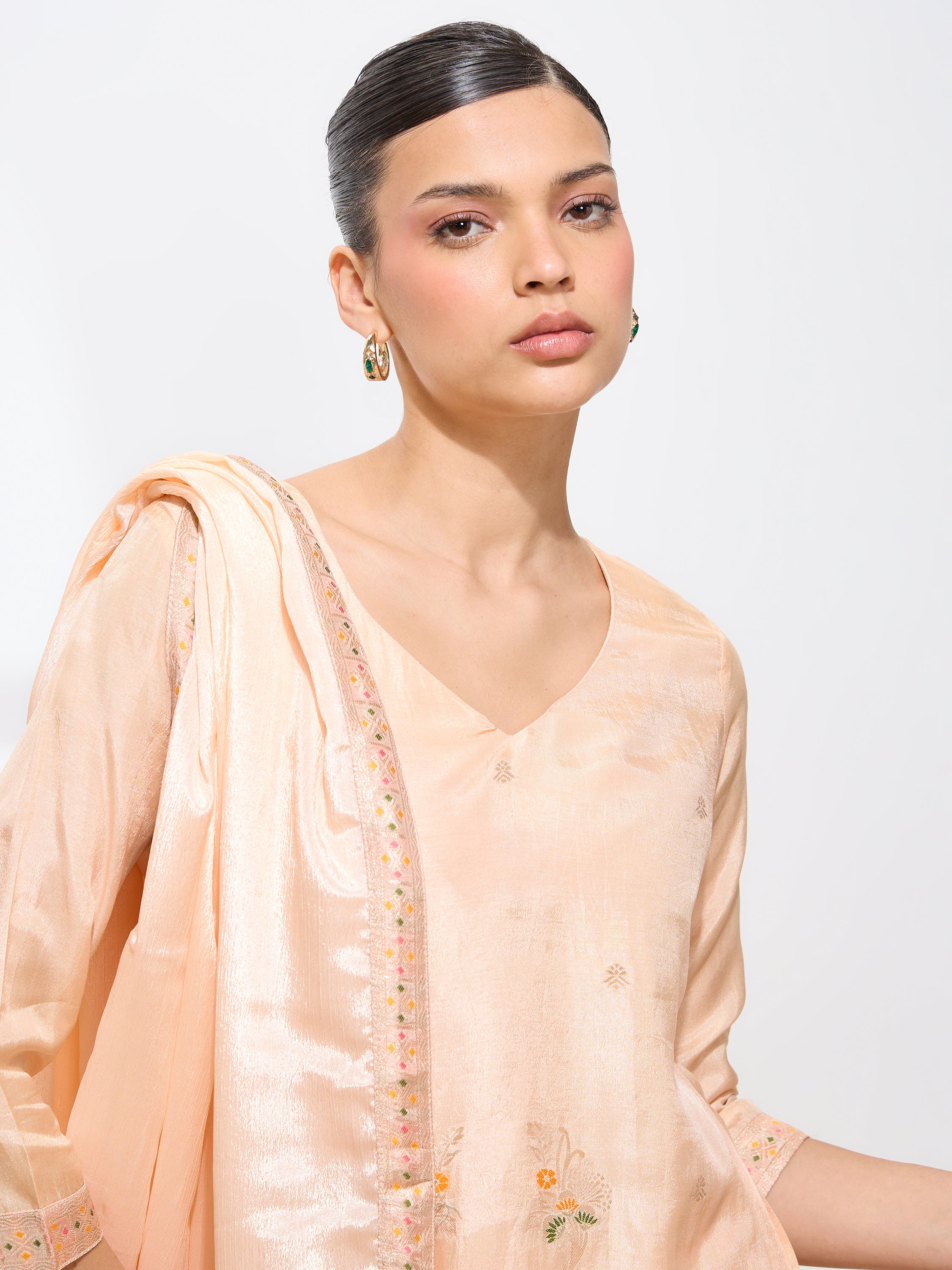 Women's Cream Pure Dola Silk Woven Jacquard Kurta set with dupatta
