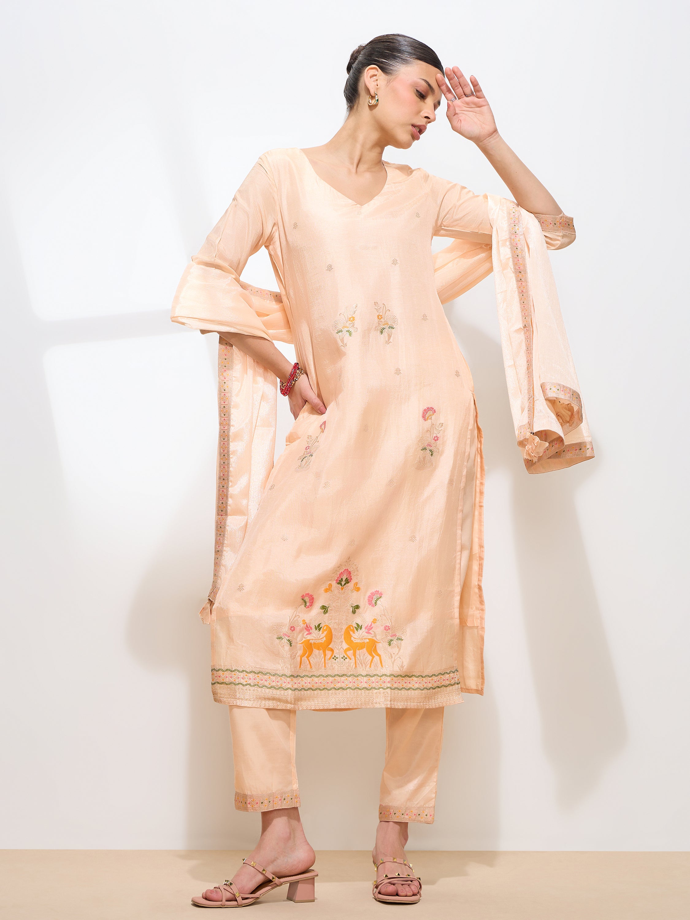 Women's Cream Pure Dola Silk Woven Jacquard Kurta set with dupatta