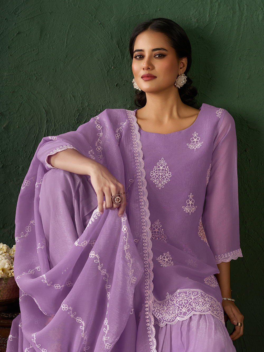 Women's Lavender Silk Blend Embroidered Kurta set with dupatta