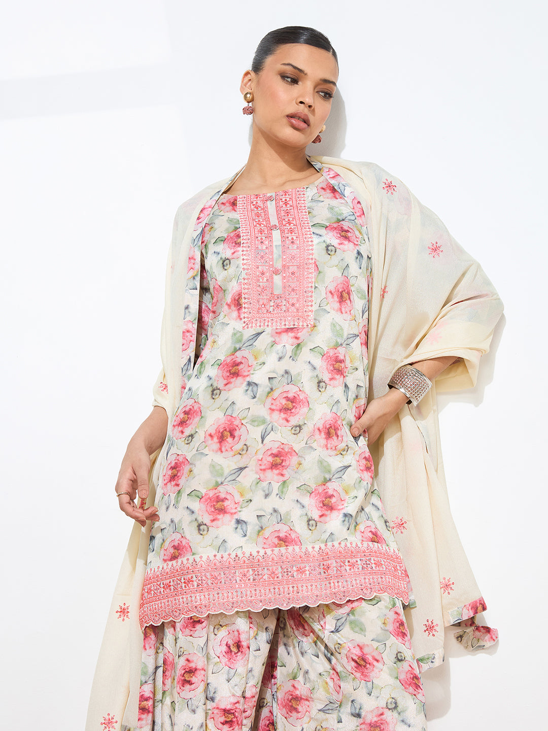 Women's Off White Silk Blend Embroidered Kurta set with dupatta