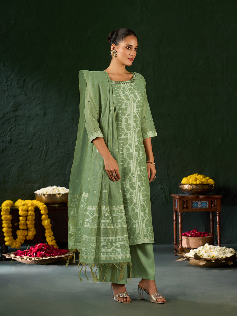 Women's Green Silk Blend Jacquard Kurta set with dupatta