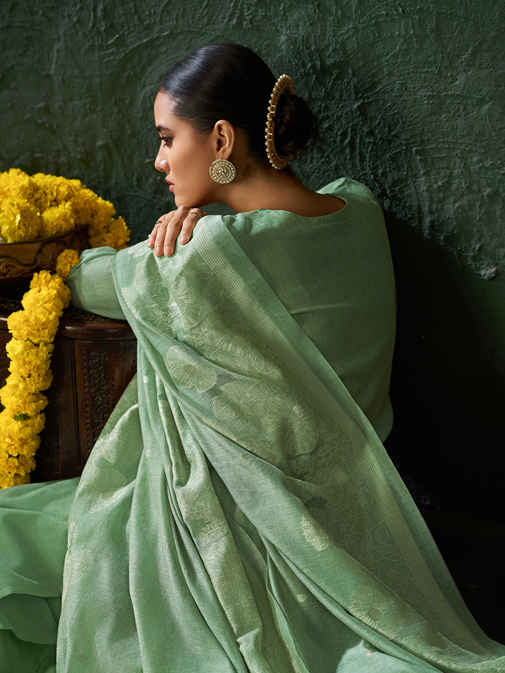 Women's Green Silk Blend Jacquard Kurta set with dupatta