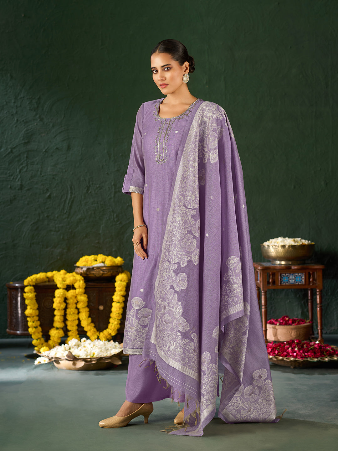 Women's Lavender Silk Blend Jacquard Kurta set with dupatta