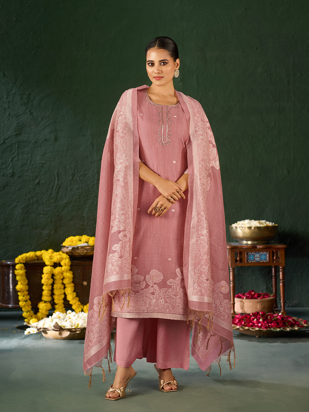 Women's Pink Silk Blend Jacquard Kurta set with dupatta