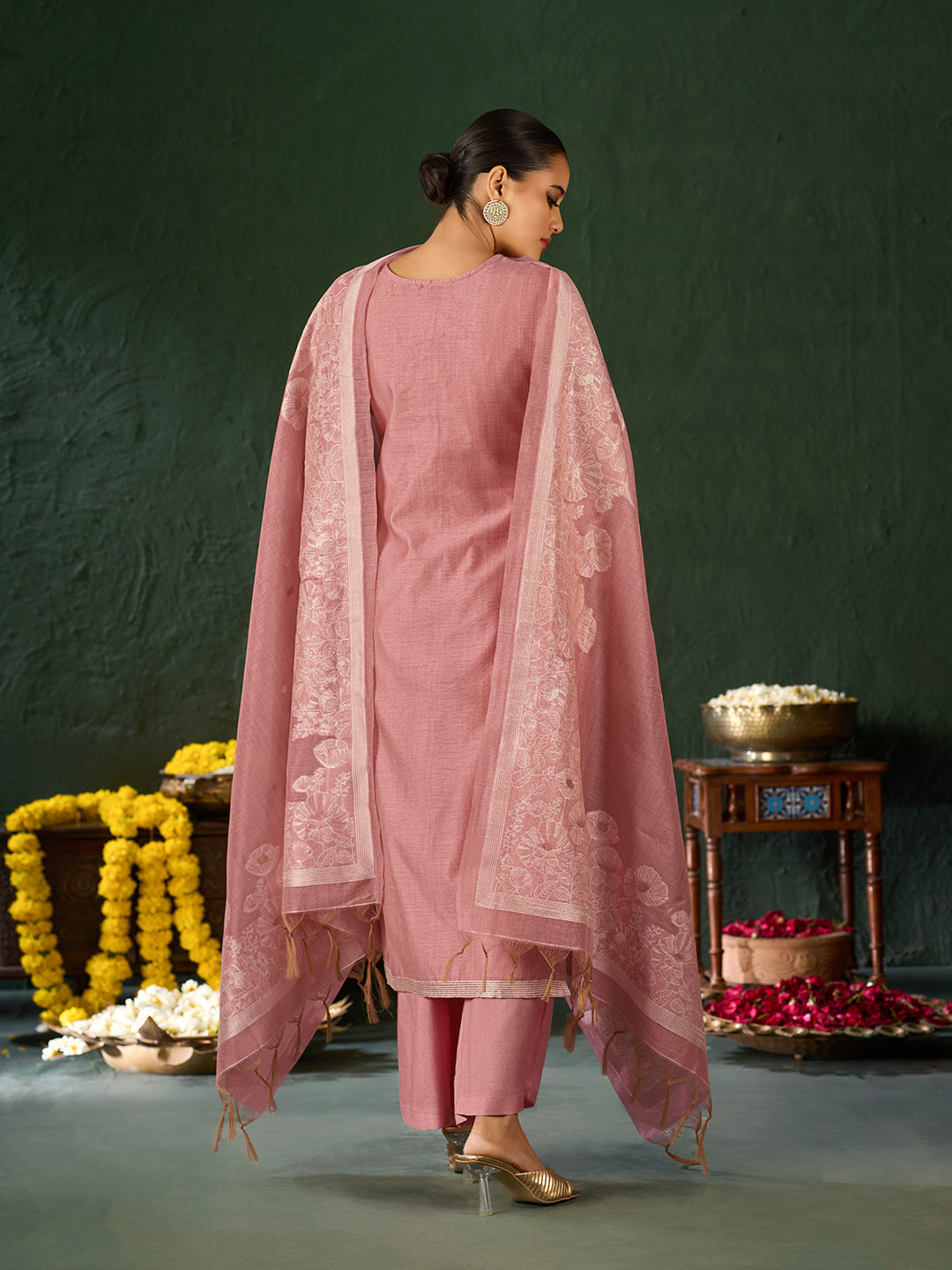 Women's Pink Silk Blend Jacquard Kurta set with dupatta